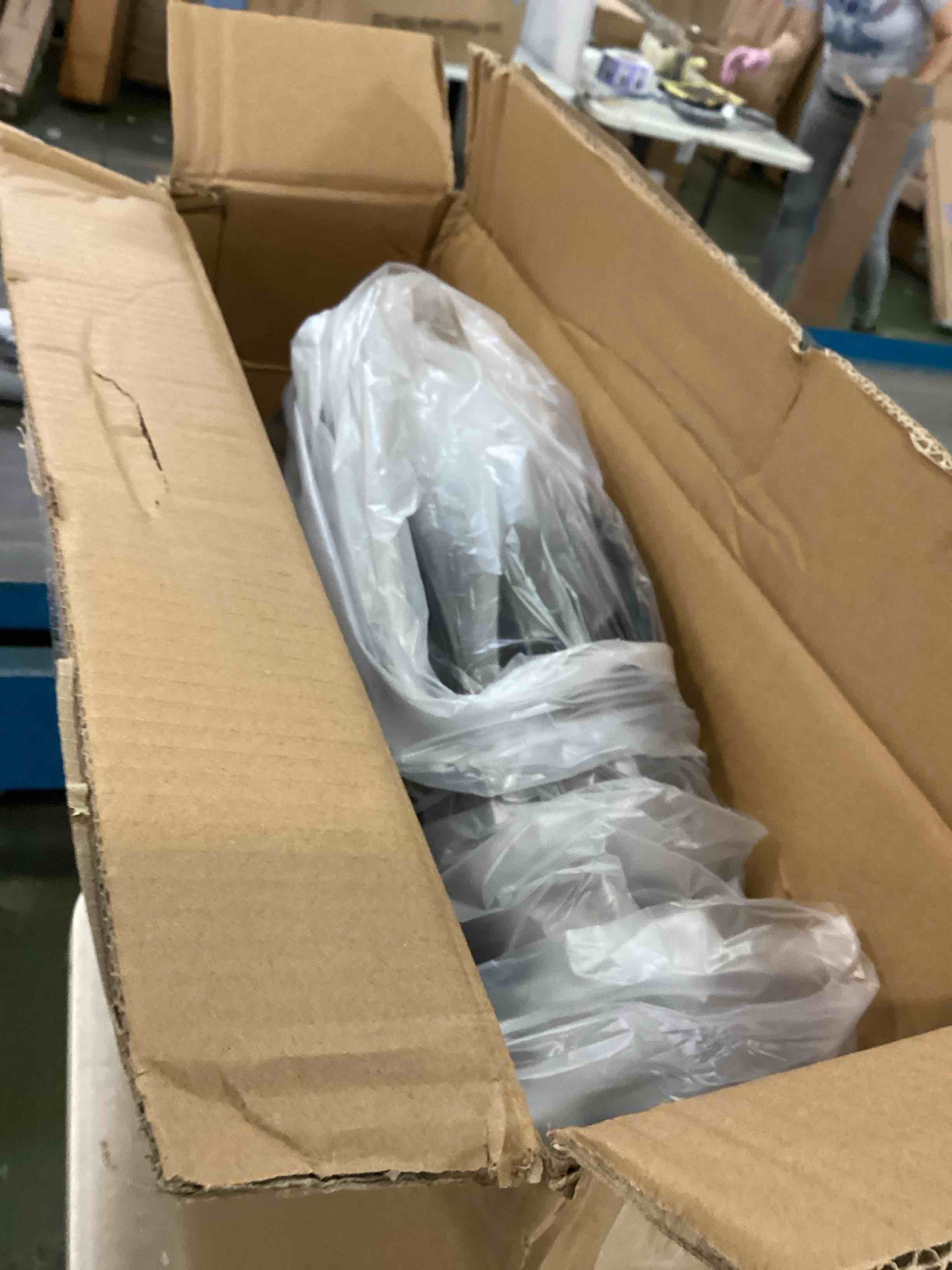 https://s3.amazonaws.com/lotting-images-prod/bidfta/TEA3667869_1749309176569.jpeg