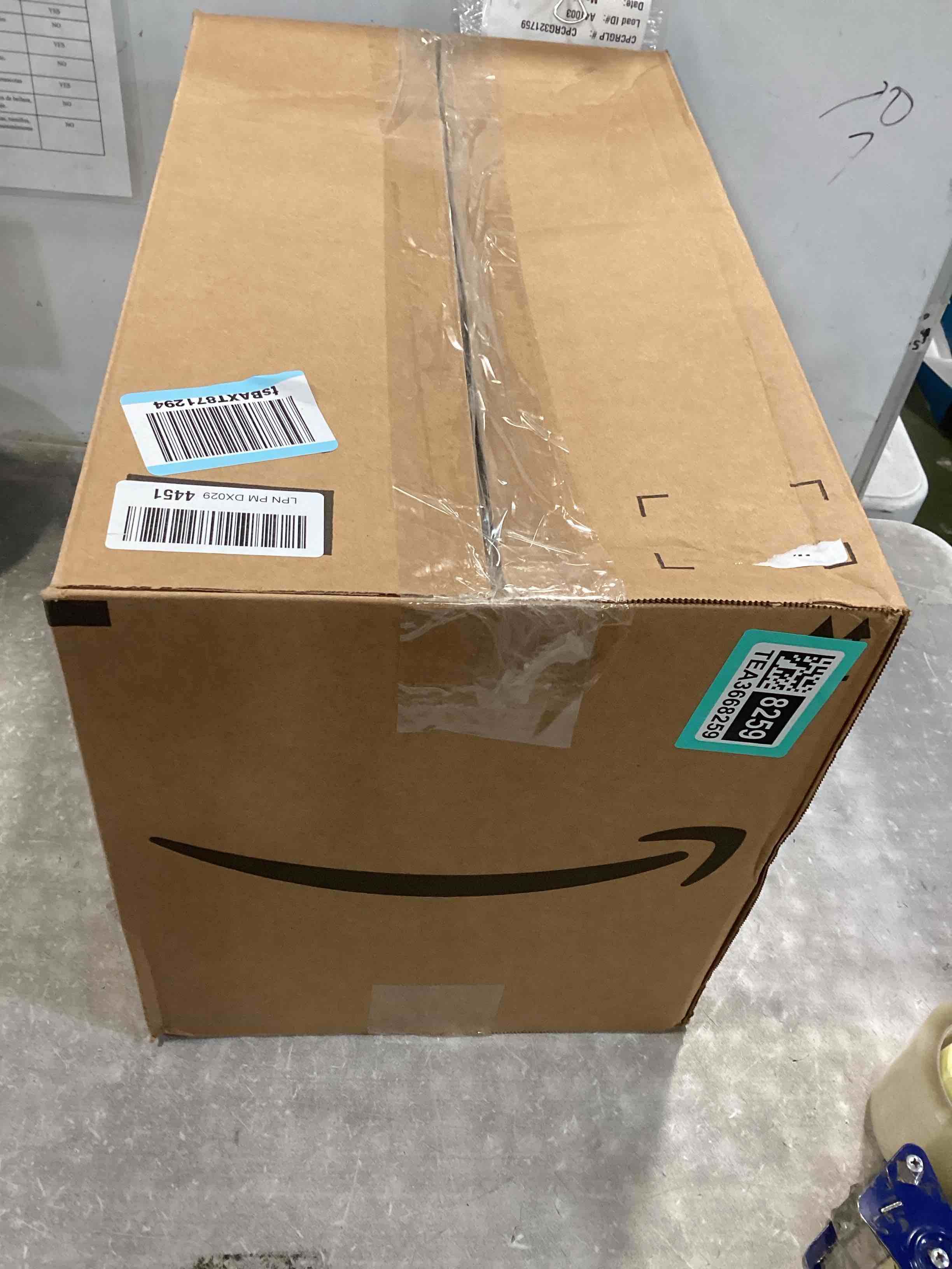https://s3.amazonaws.com/lotting-images-prod/bidfta/TEA3668259_1746804321859.jpeg