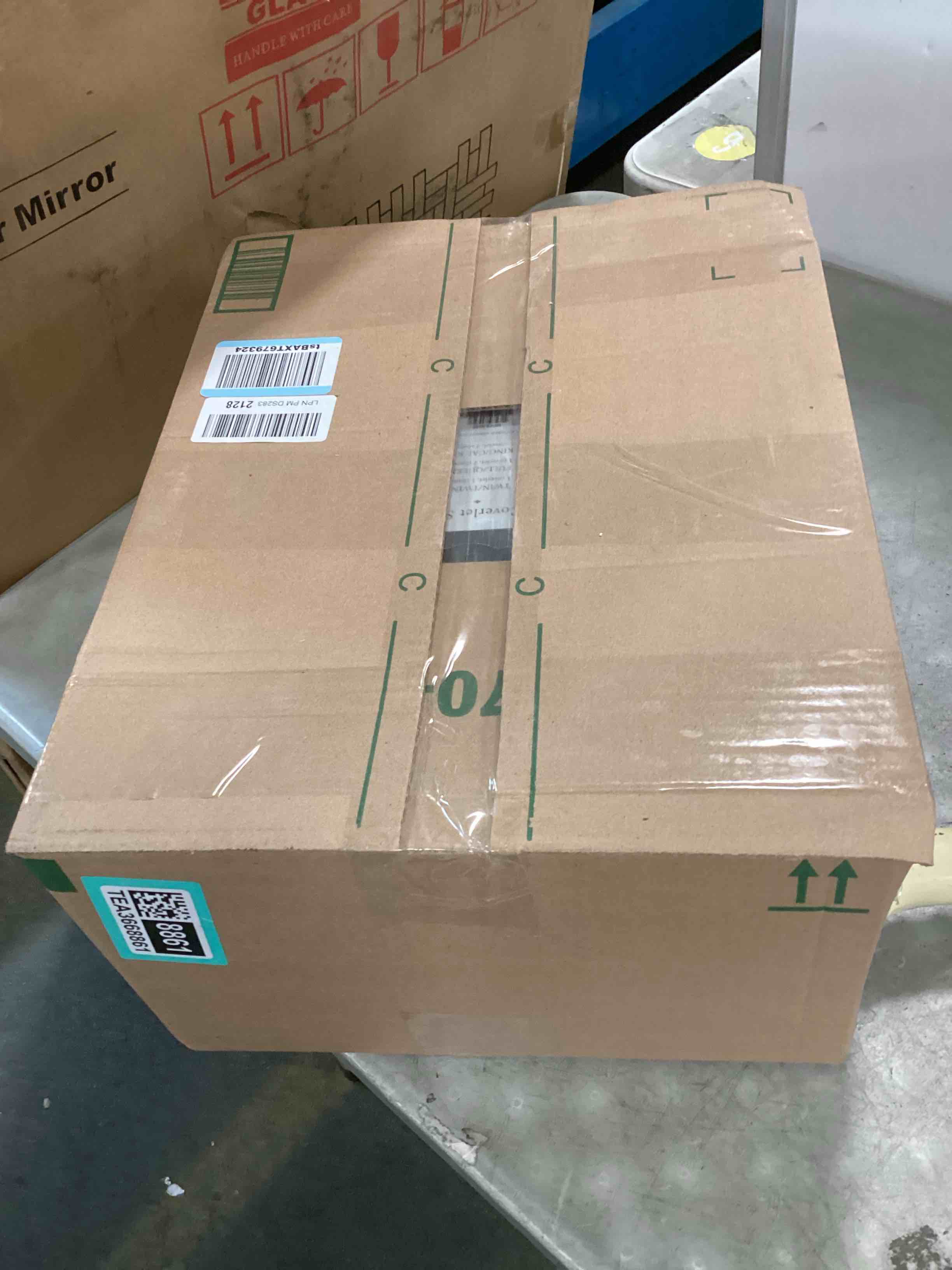 https://s3.amazonaws.com/lotting-images-prod/bidfta/TEA3668861_1747225348015.jpeg