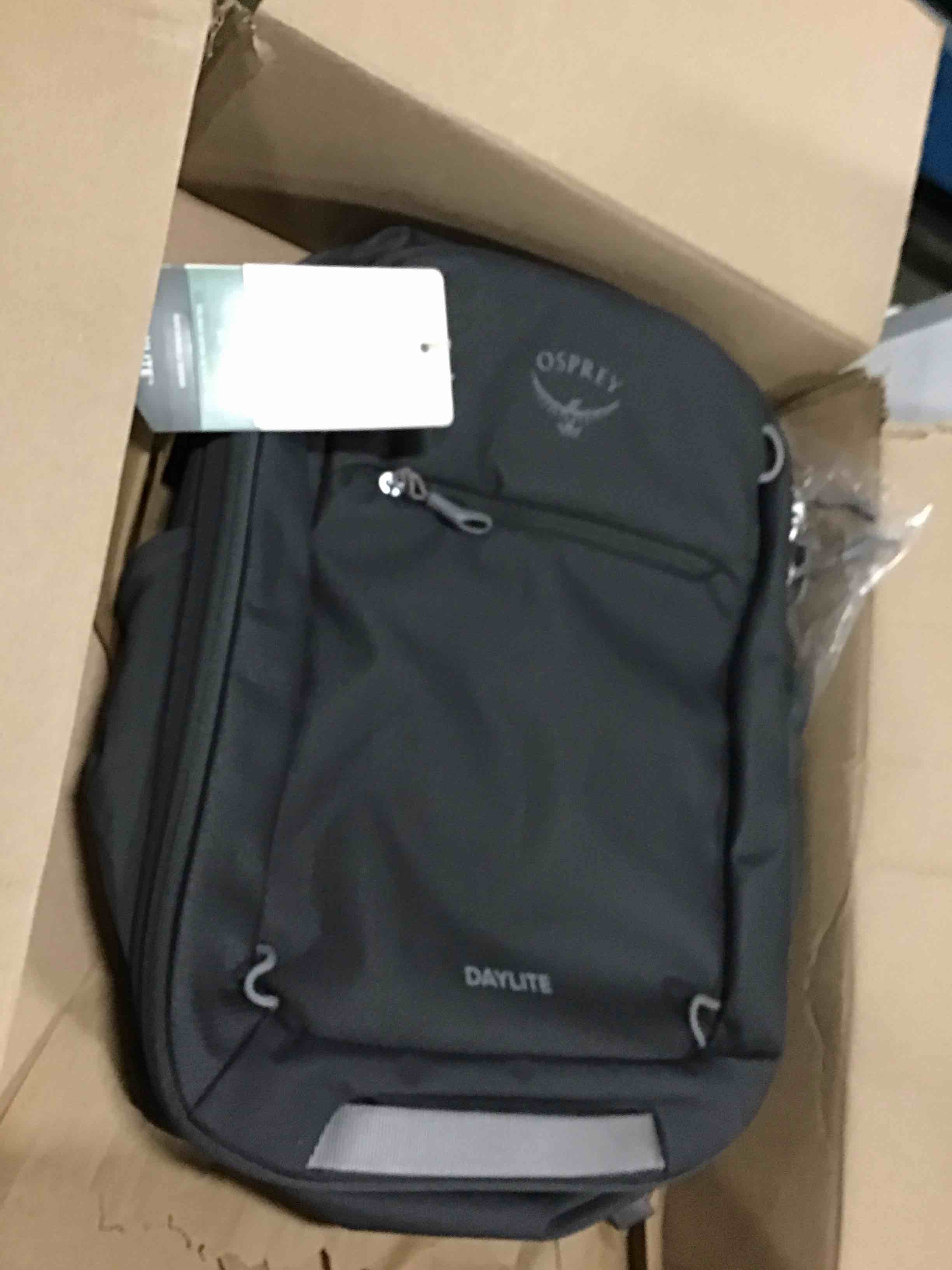 https://s3.amazonaws.com/lotting-images-prod/bidfta/TEA3670109_1746124286979.jpeg