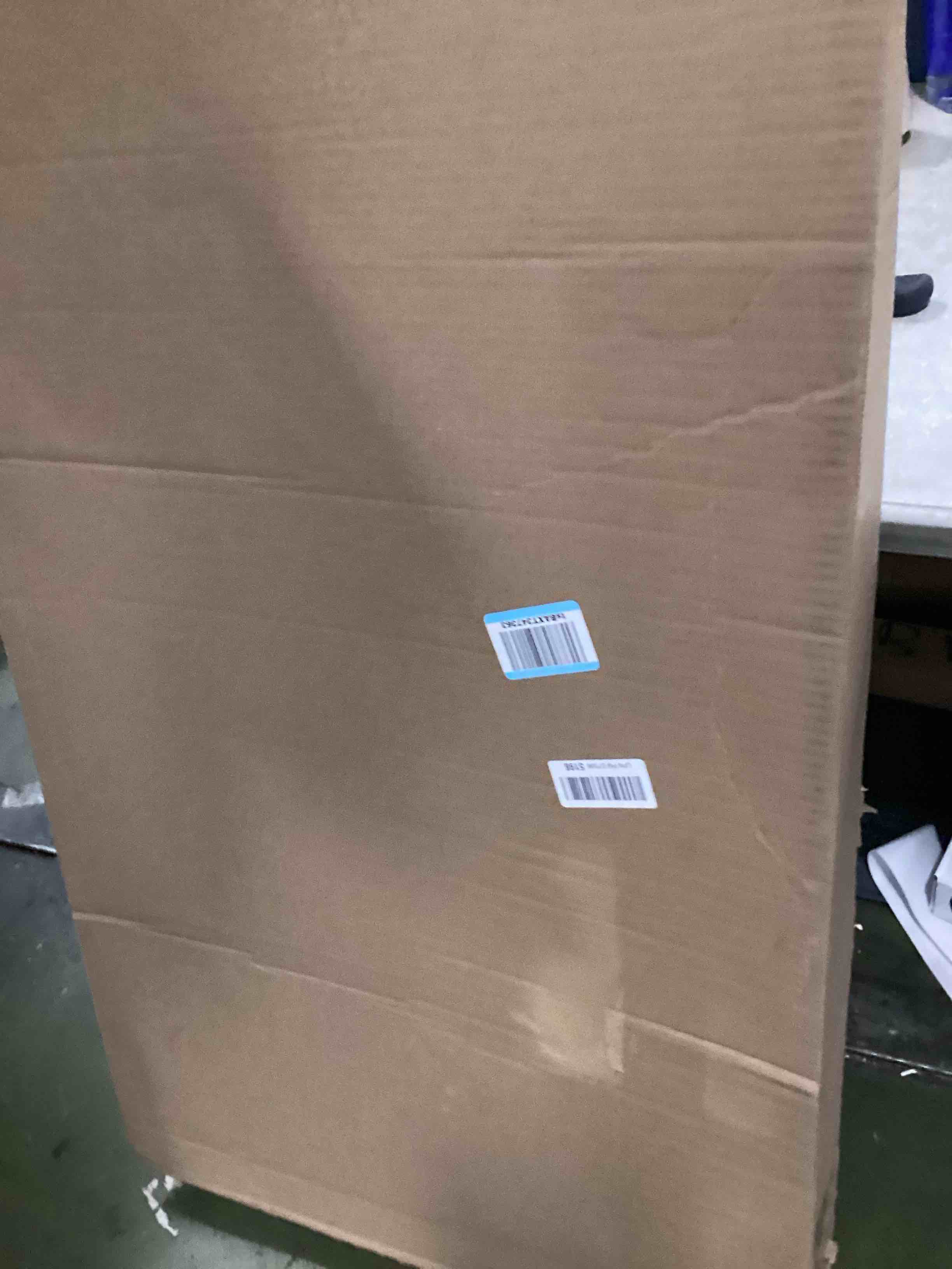 https://s3.amazonaws.com/lotting-images-prod/bidfta/TEA3670250_1746191052852.jpeg