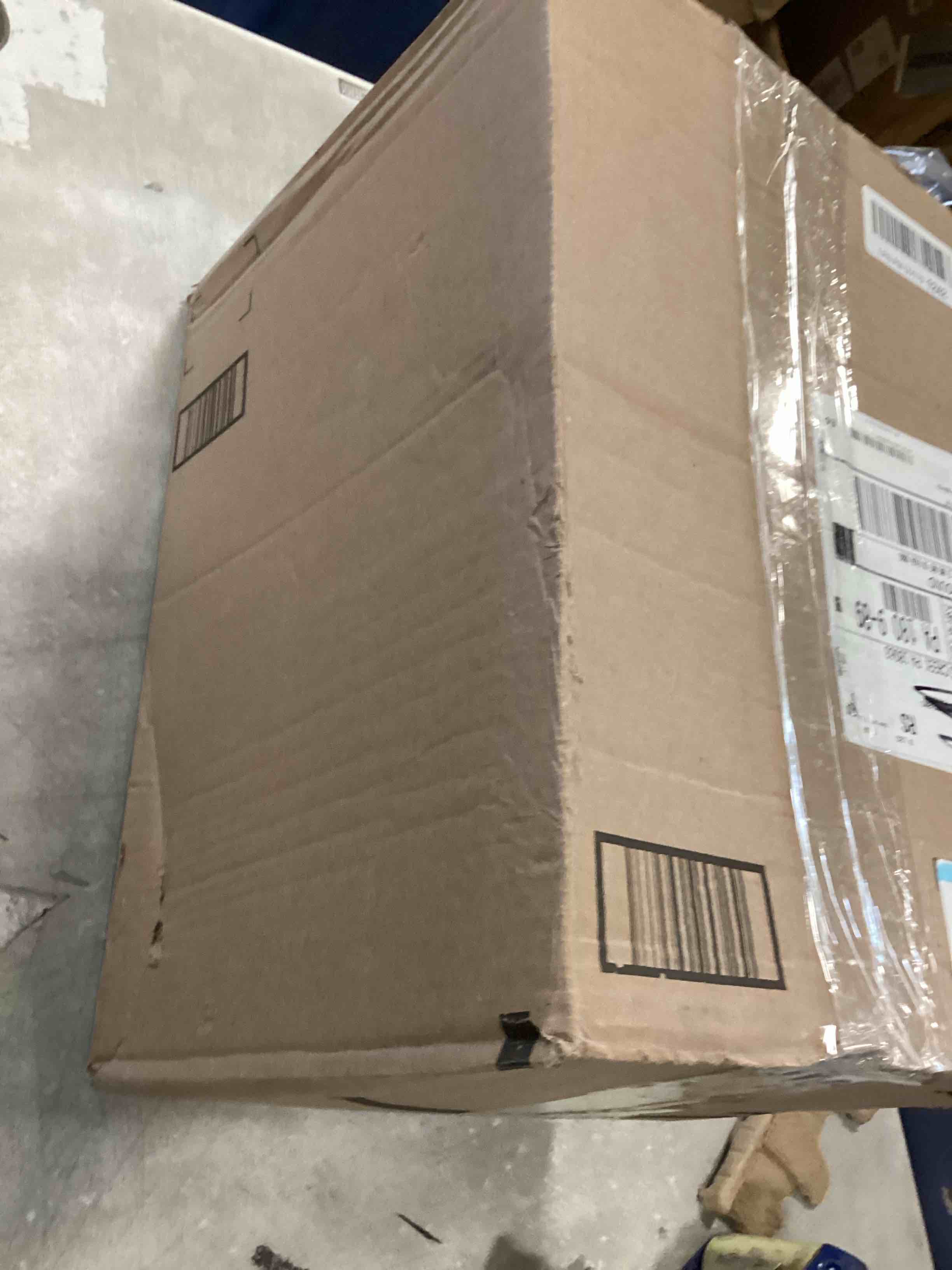https://s3.amazonaws.com/lotting-images-prod/bidfta/TEA3670533_1746217023510.jpeg