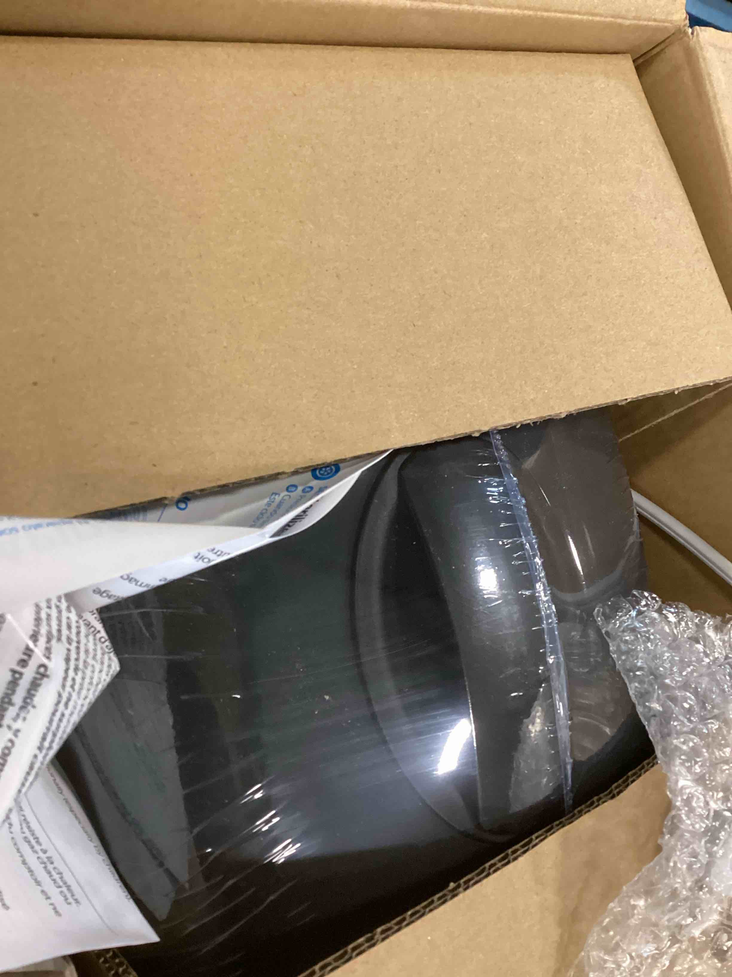 https://s3.amazonaws.com/lotting-images-prod/bidfta/TEA3670595_1746449500053.jpeg