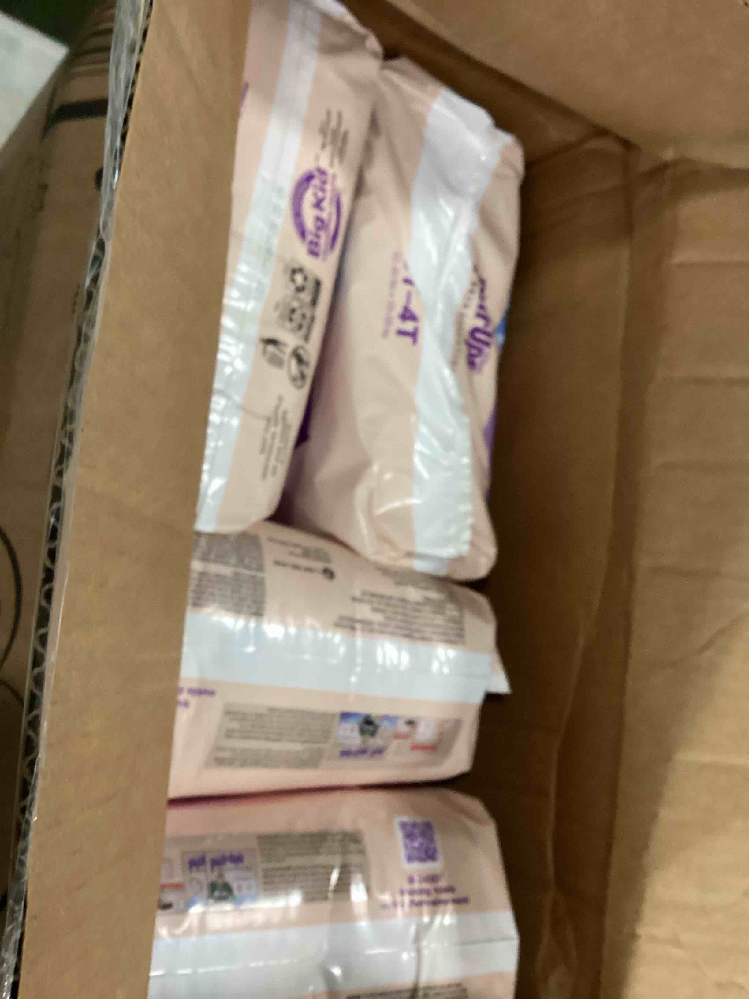 https://s3.amazonaws.com/lotting-images-prod/bidfta/TEA3670827_1746465368932.jpeg