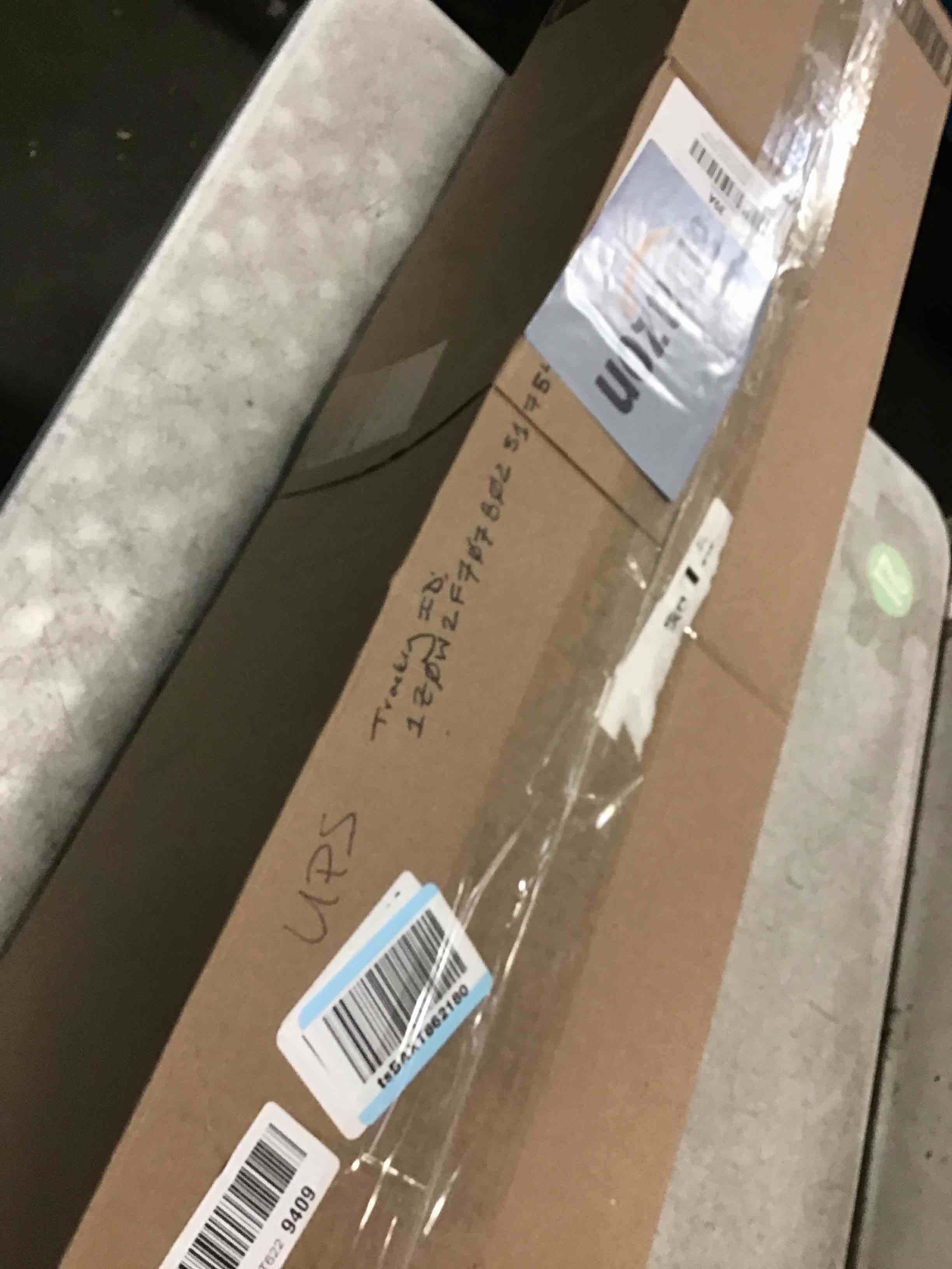 https://s3.amazonaws.com/lotting-images-prod/bidfta/TEA3671189_1746547105404.jpeg