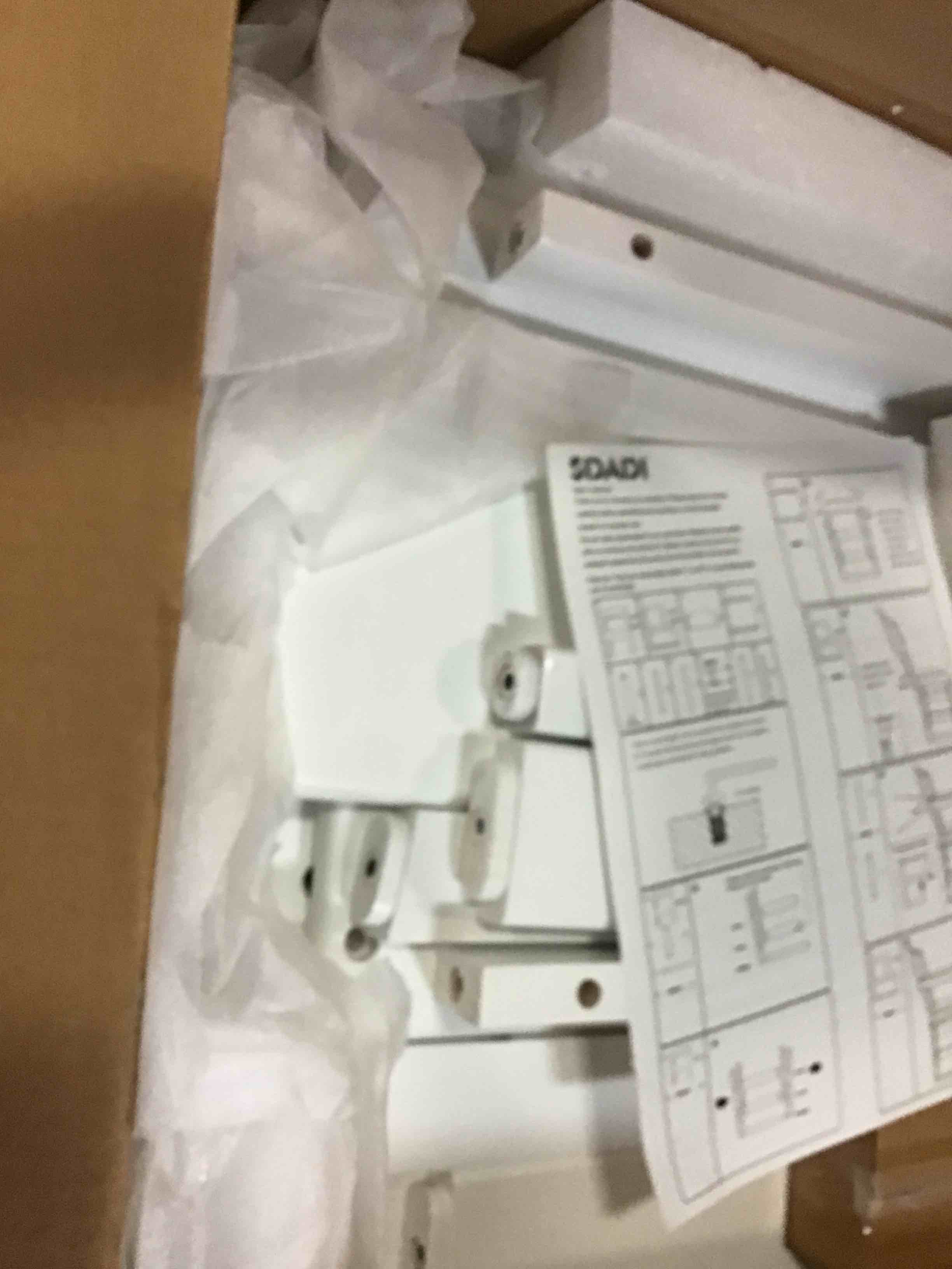 https://s3.amazonaws.com/lotting-images-prod/bidfta/TEA3672165_1746718701623.jpeg