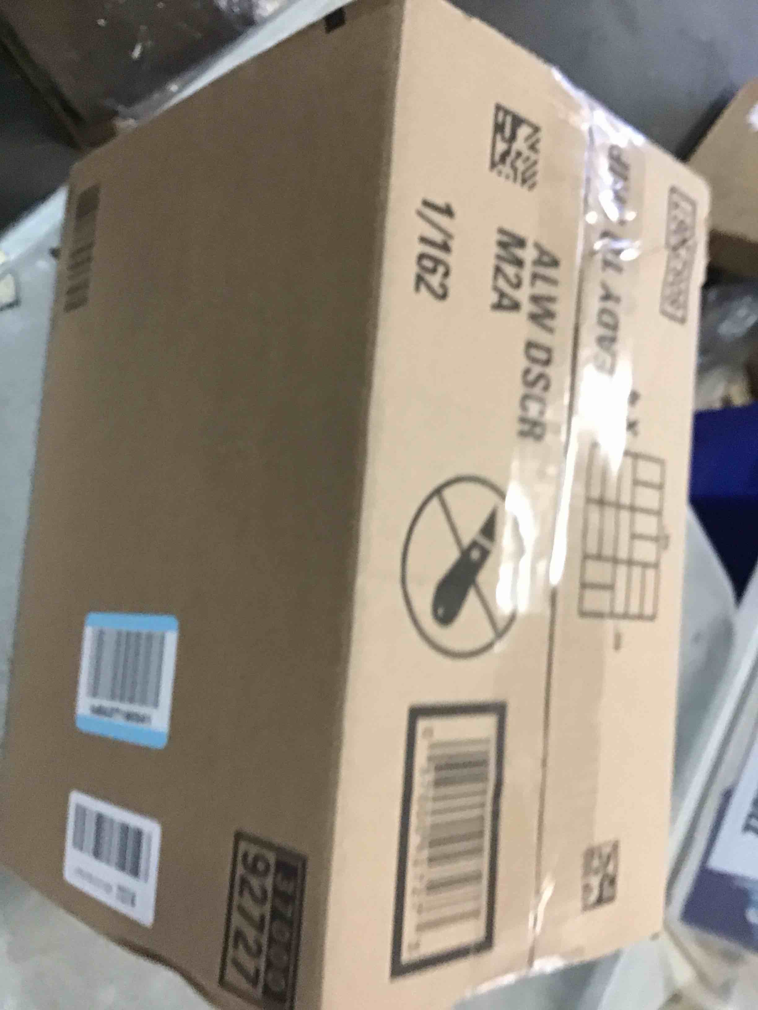 https://s3.amazonaws.com/lotting-images-prod/bidfta/TEA3672397_1746792065835.jpeg