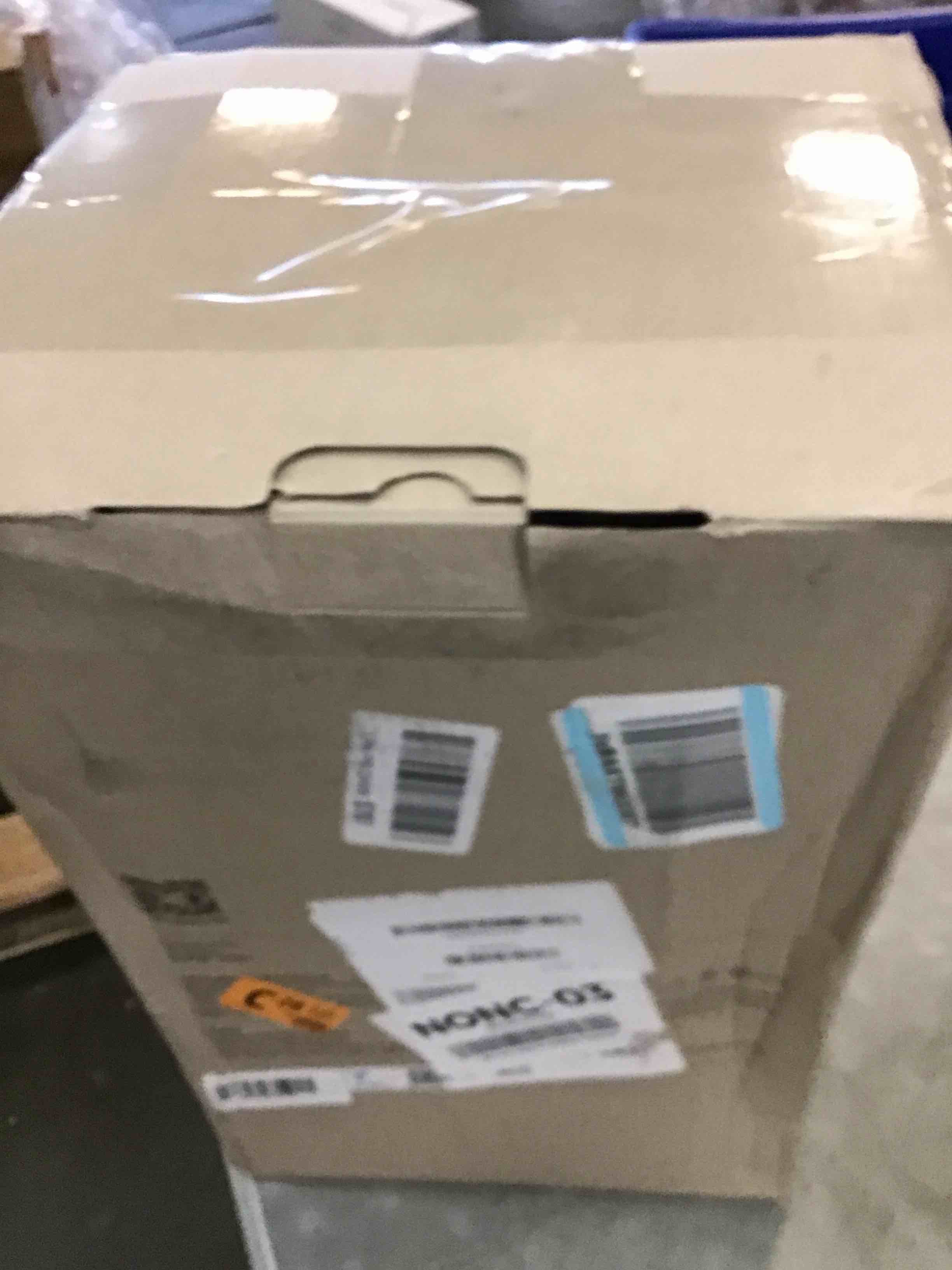 https://s3.amazonaws.com/lotting-images-prod/bidfta/TEA3672639_1746805465638.jpeg