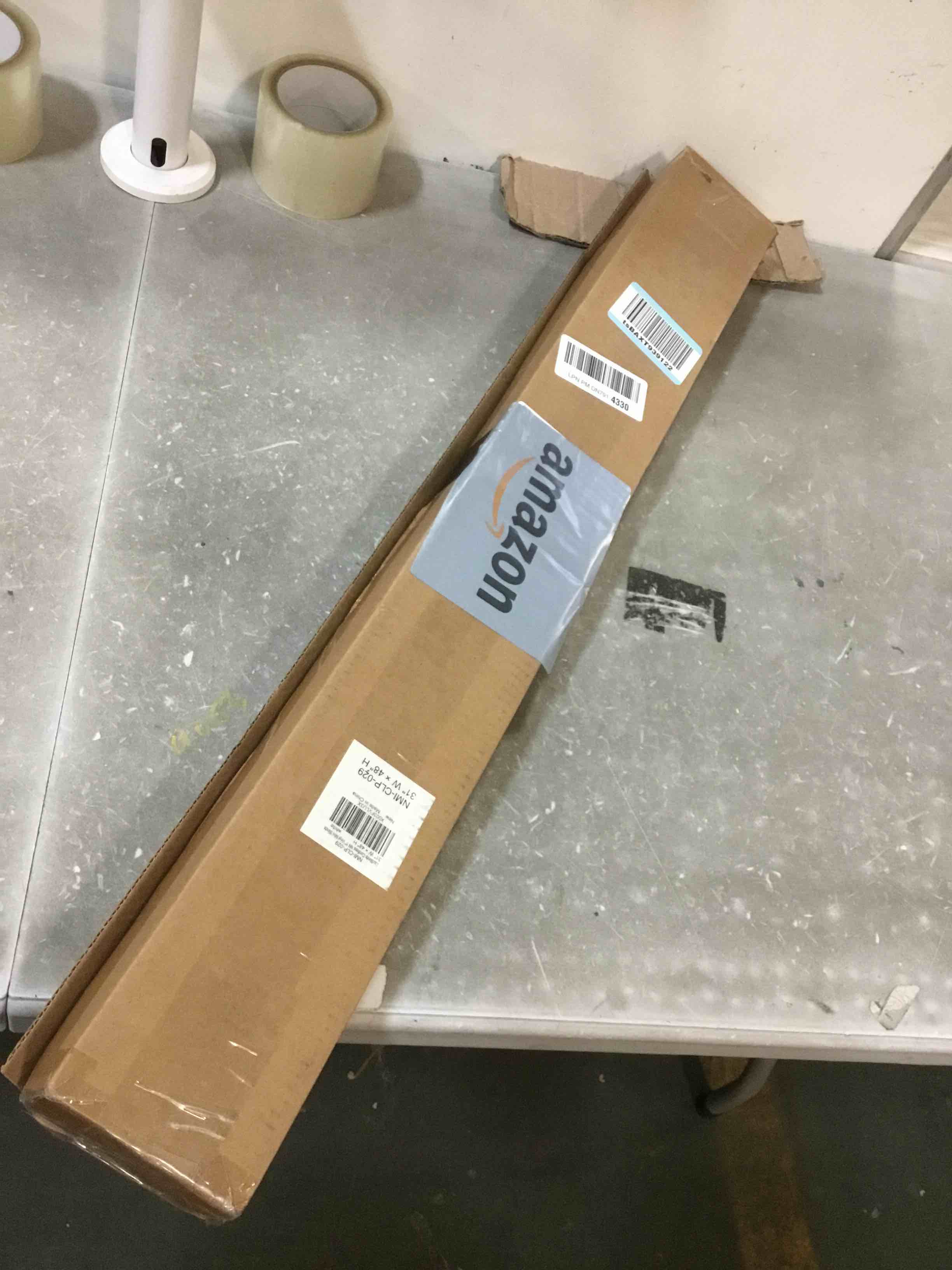https://s3.amazonaws.com/lotting-images-prod/bidfta/TEA3672880_1747052582393.jpeg