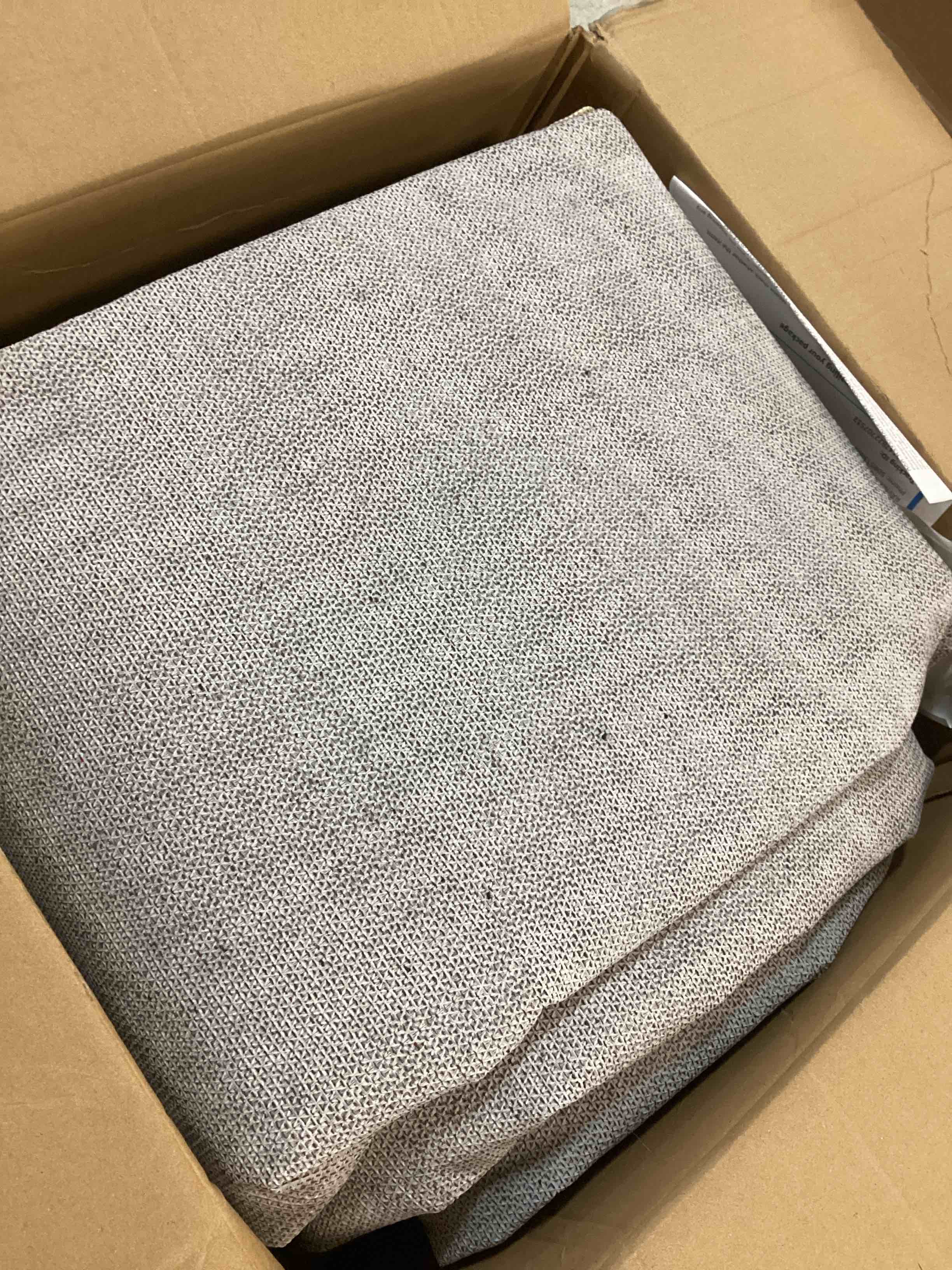 https://s3.amazonaws.com/lotting-images-prod/bidfta/TEA3673998_1746537036733.jpeg