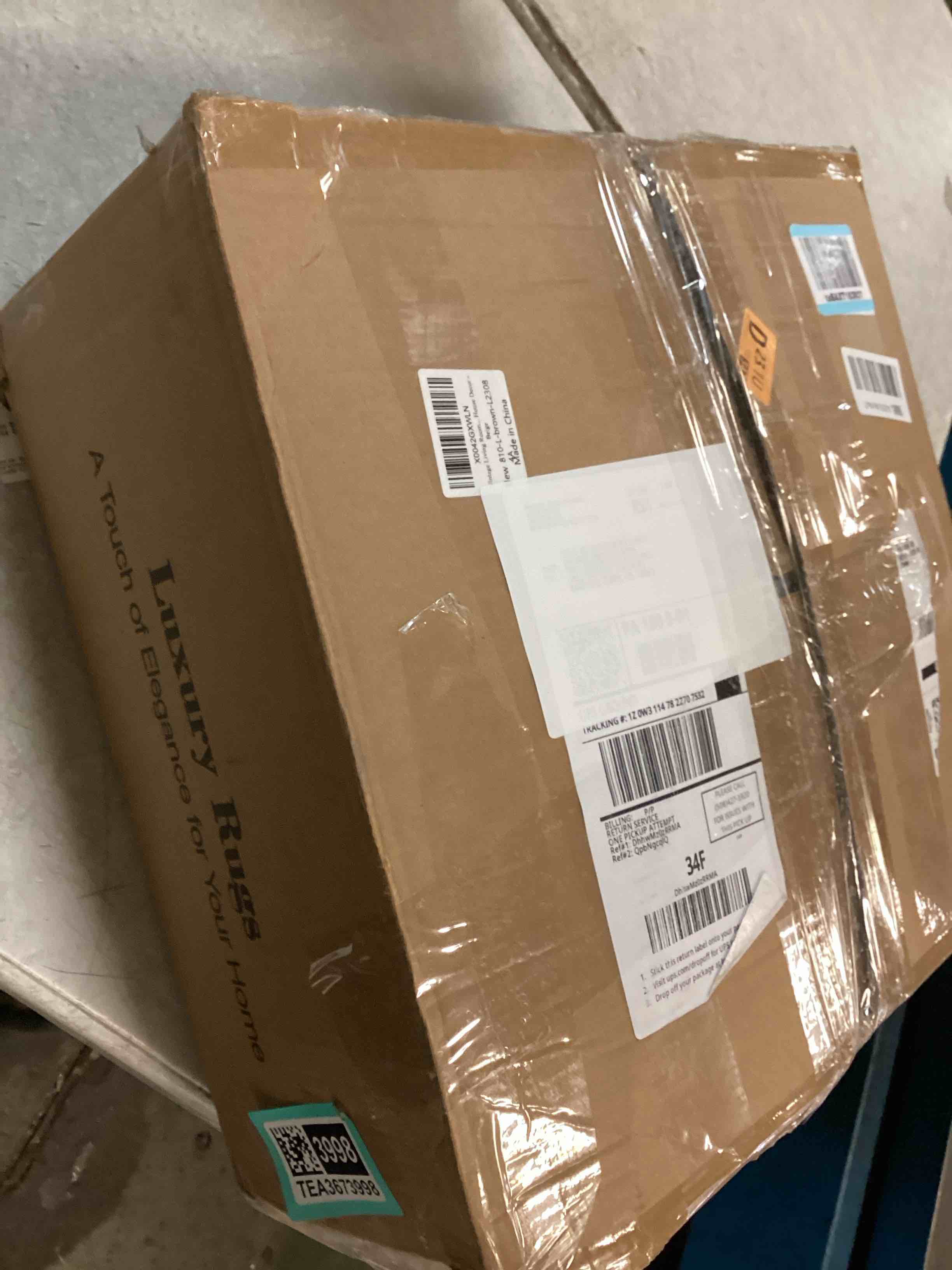 https://s3.amazonaws.com/lotting-images-prod/bidfta/TEA3673998_1746537055730.jpeg