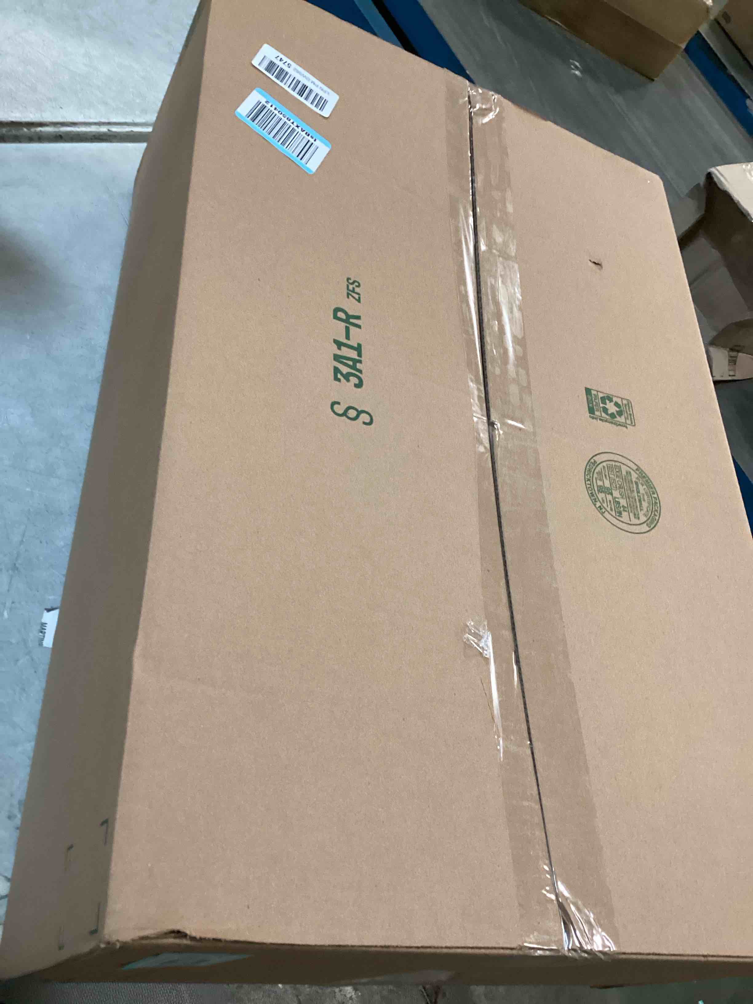 https://s3.amazonaws.com/lotting-images-prod/bidfta/TEA3674001_1746538137725.jpeg