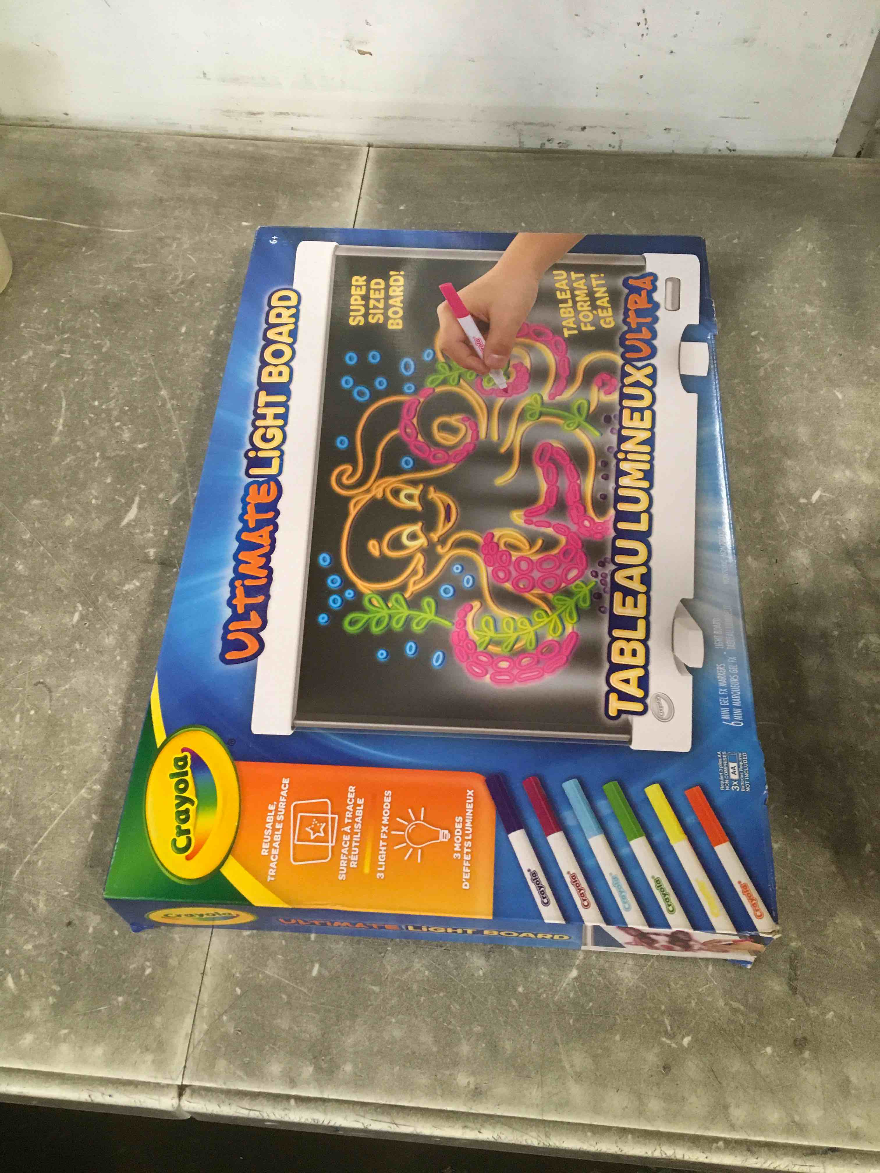 https://s3.amazonaws.com/lotting-images-prod/bidfta/TEA3675351_1747657089193.jpeg