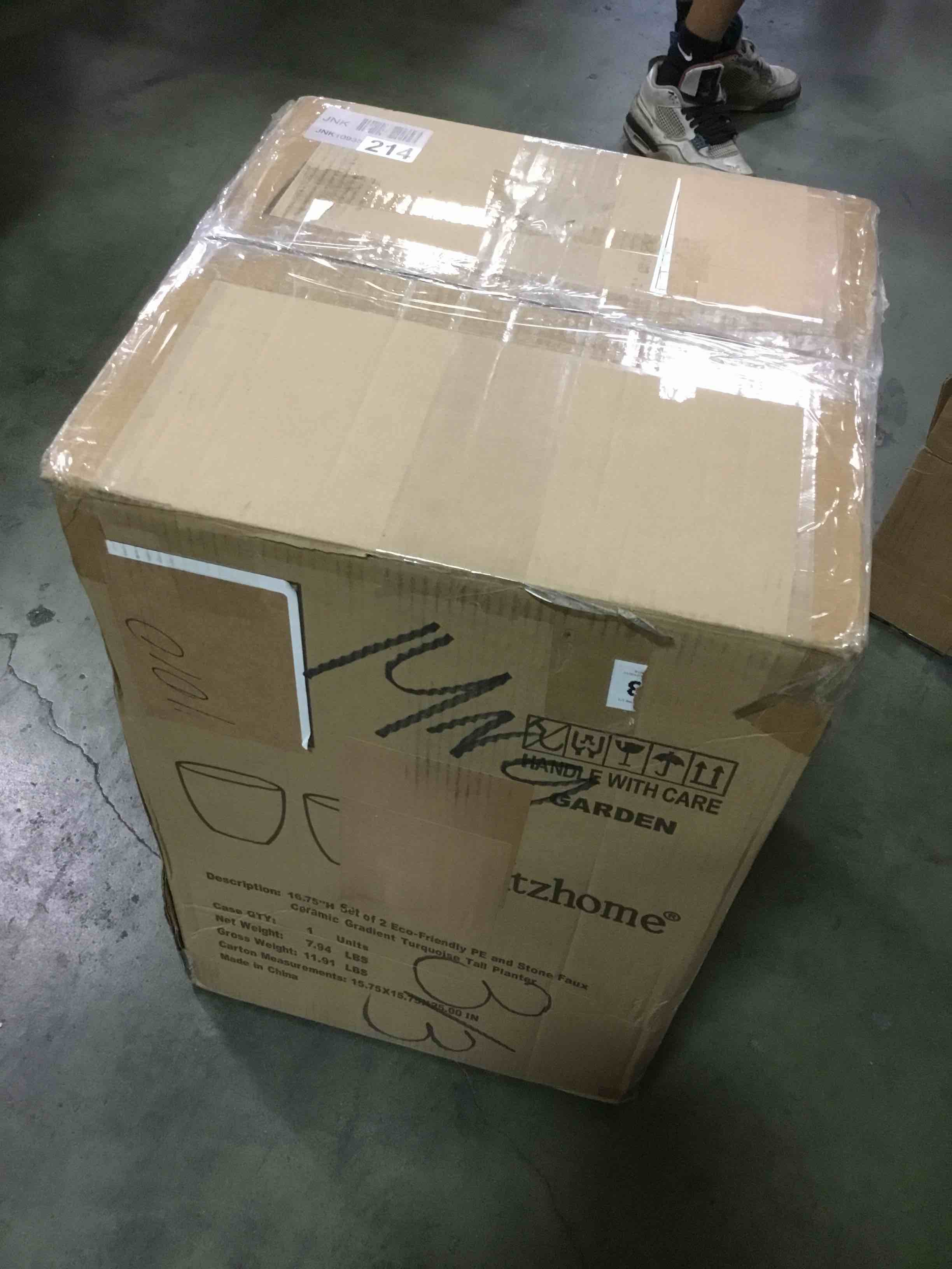 https://s3.amazonaws.com/lotting-images-prod/bidfta/TEA3676276_1745851681049.jpeg