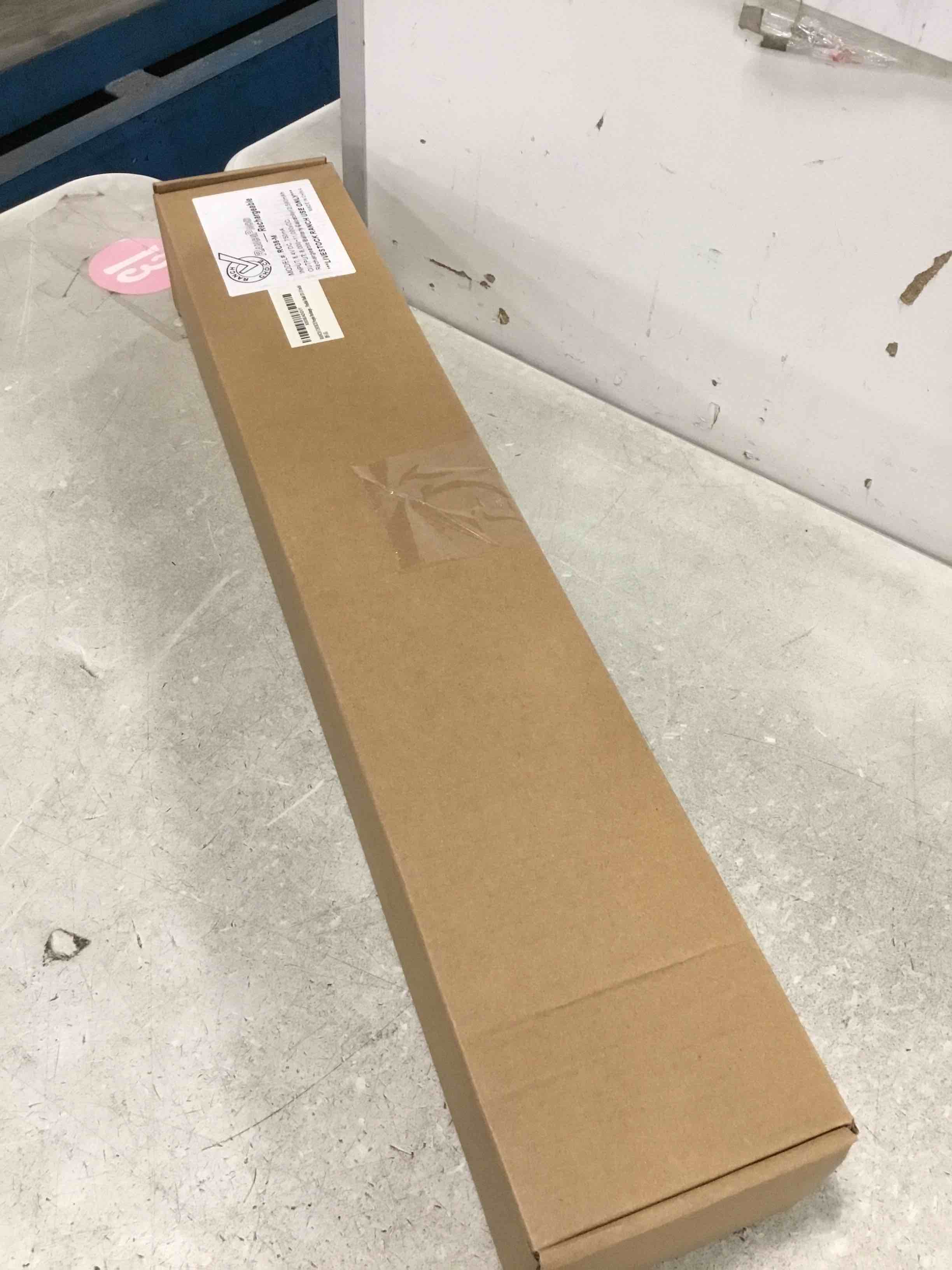 https://s3.amazonaws.com/lotting-images-prod/bidfta/TEA3677327_1746621226236.jpeg