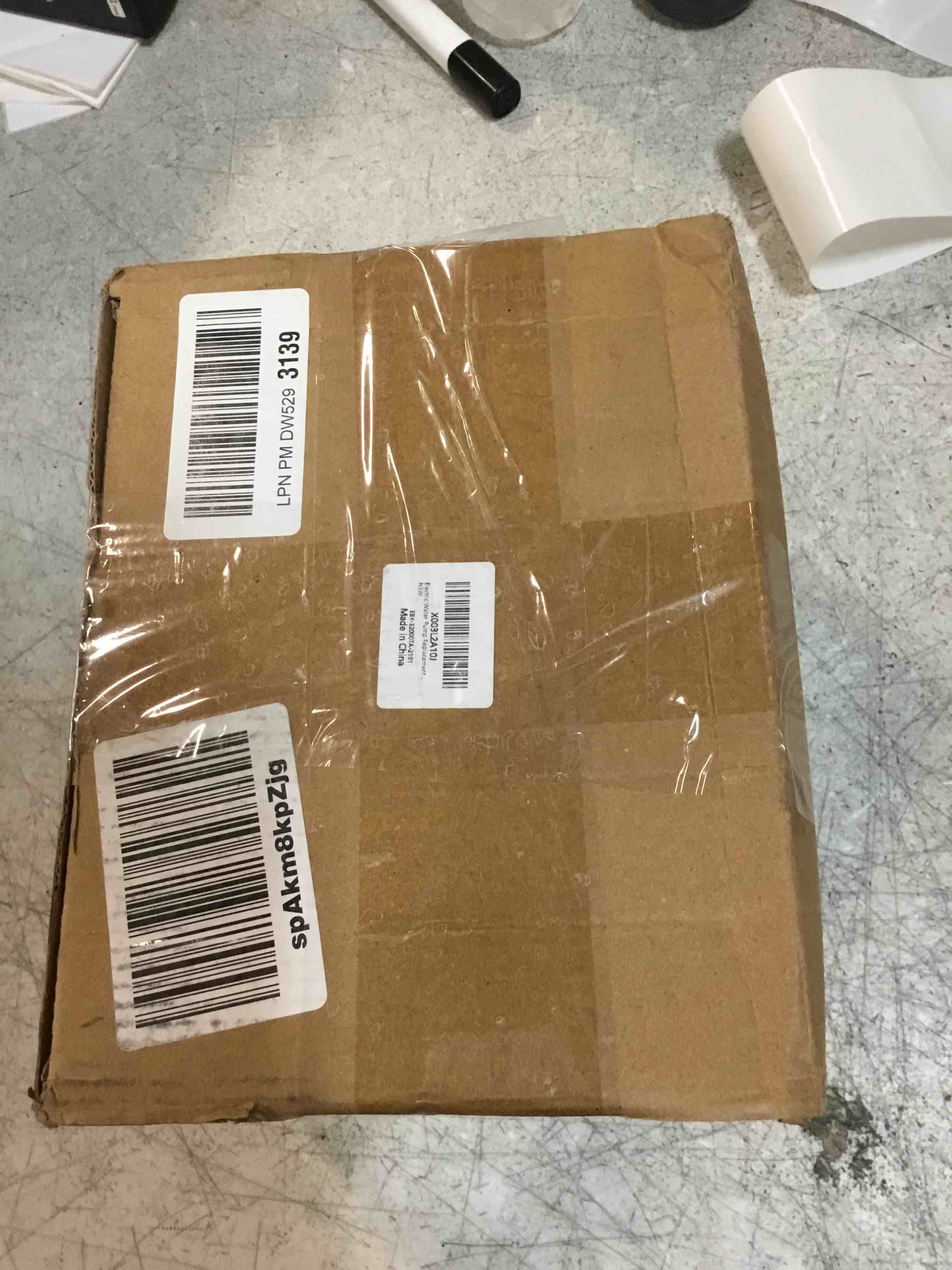 https://s3.amazonaws.com/lotting-images-prod/bidfta/TEA3679028_1745846639301.jpeg