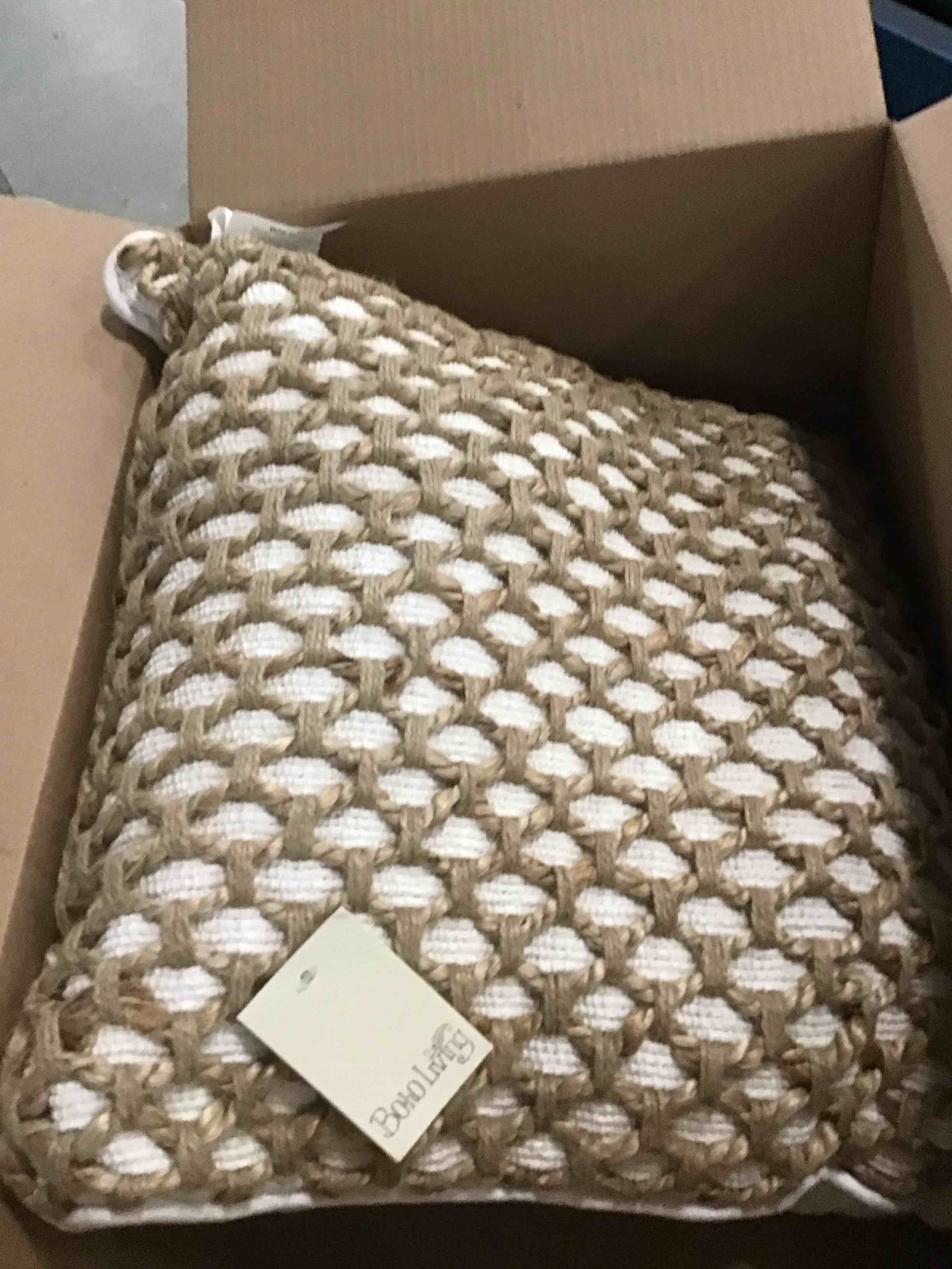 https://s3.amazonaws.com/lotting-images-prod/bidfta/TEA3680020_1746624966724.jpeg