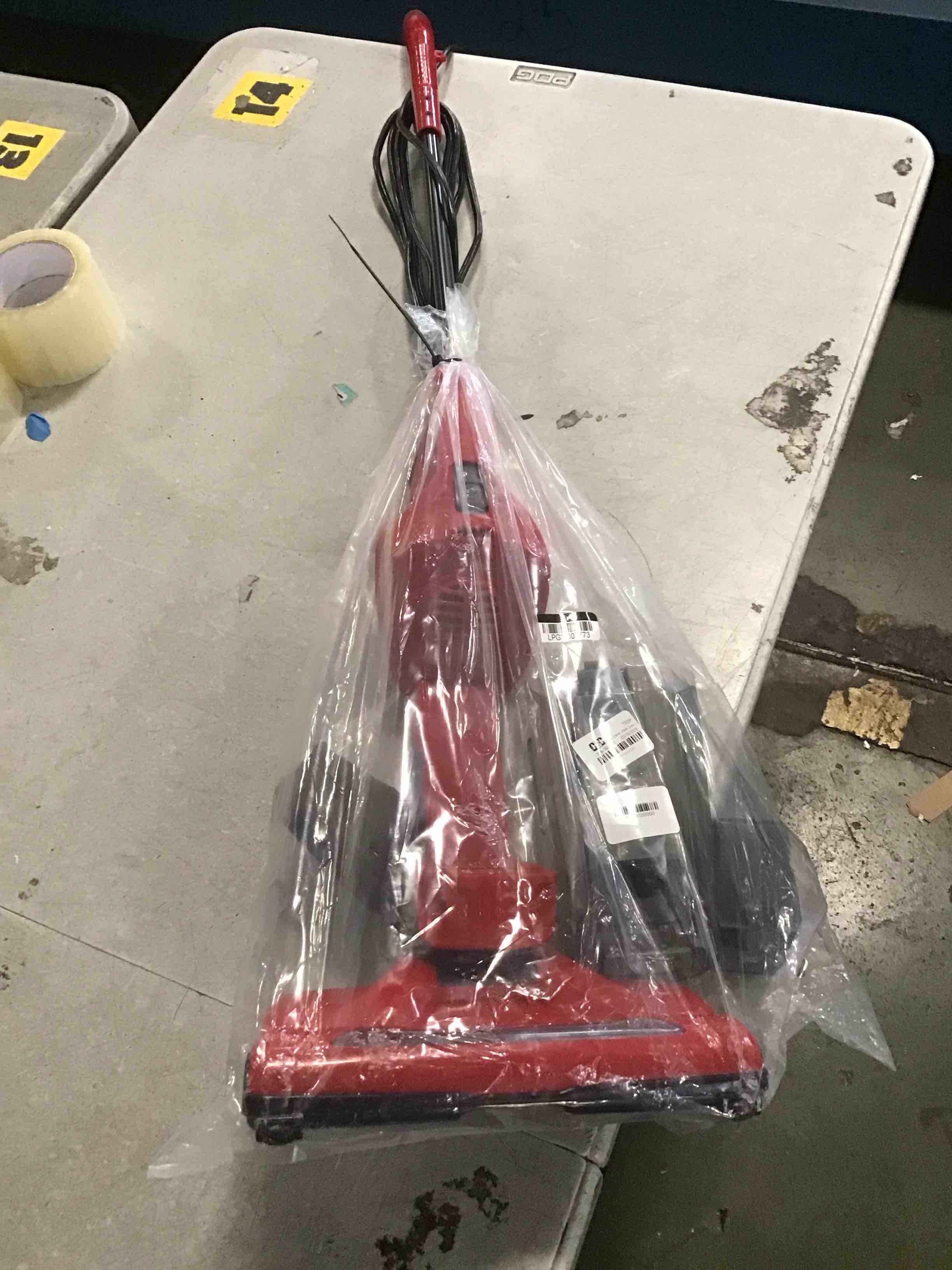 https://s3.amazonaws.com/lotting-images-prod/bidfta/TEA3680311_1746716110900.jpeg