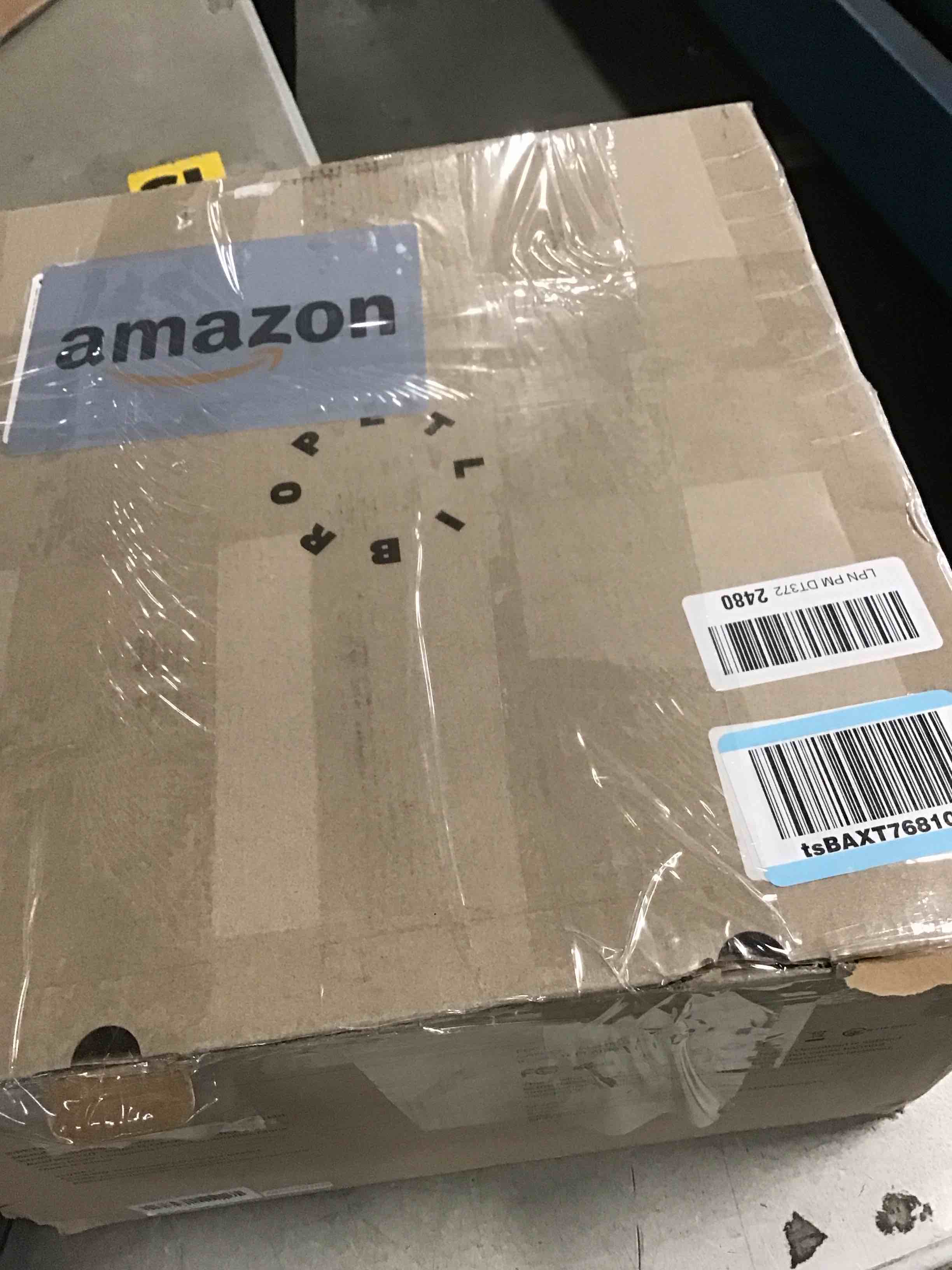 https://s3.amazonaws.com/lotting-images-prod/bidfta/TEA3680329_1746725821938.jpeg