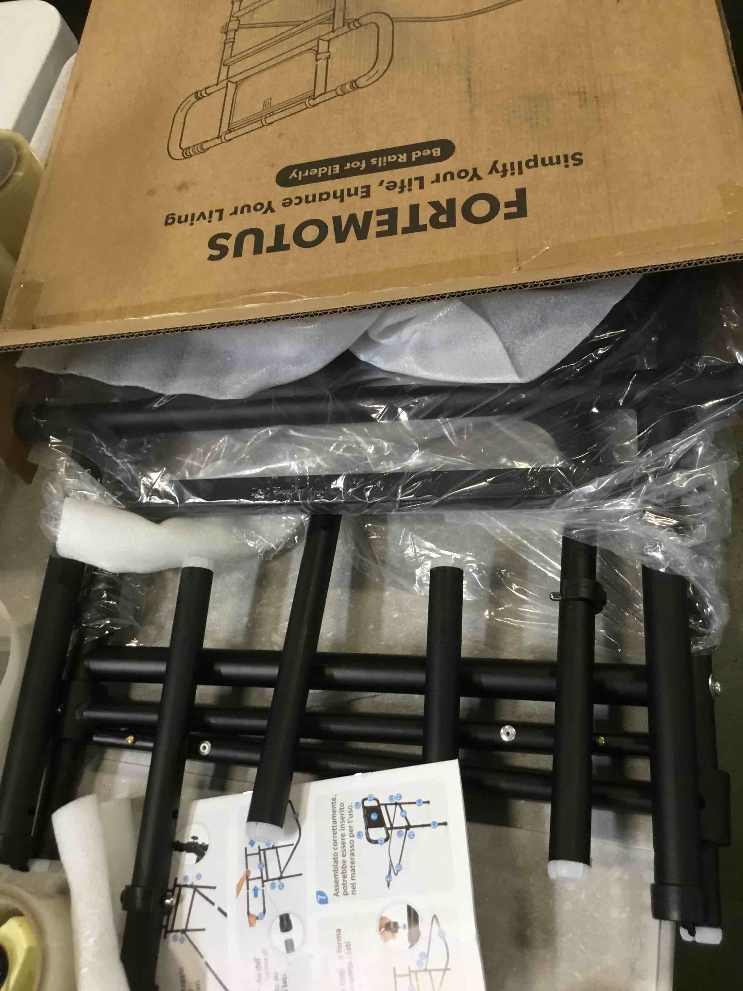 https://s3.amazonaws.com/lotting-images-prod/bidfta/TEA3681545_1747335287904.jpeg