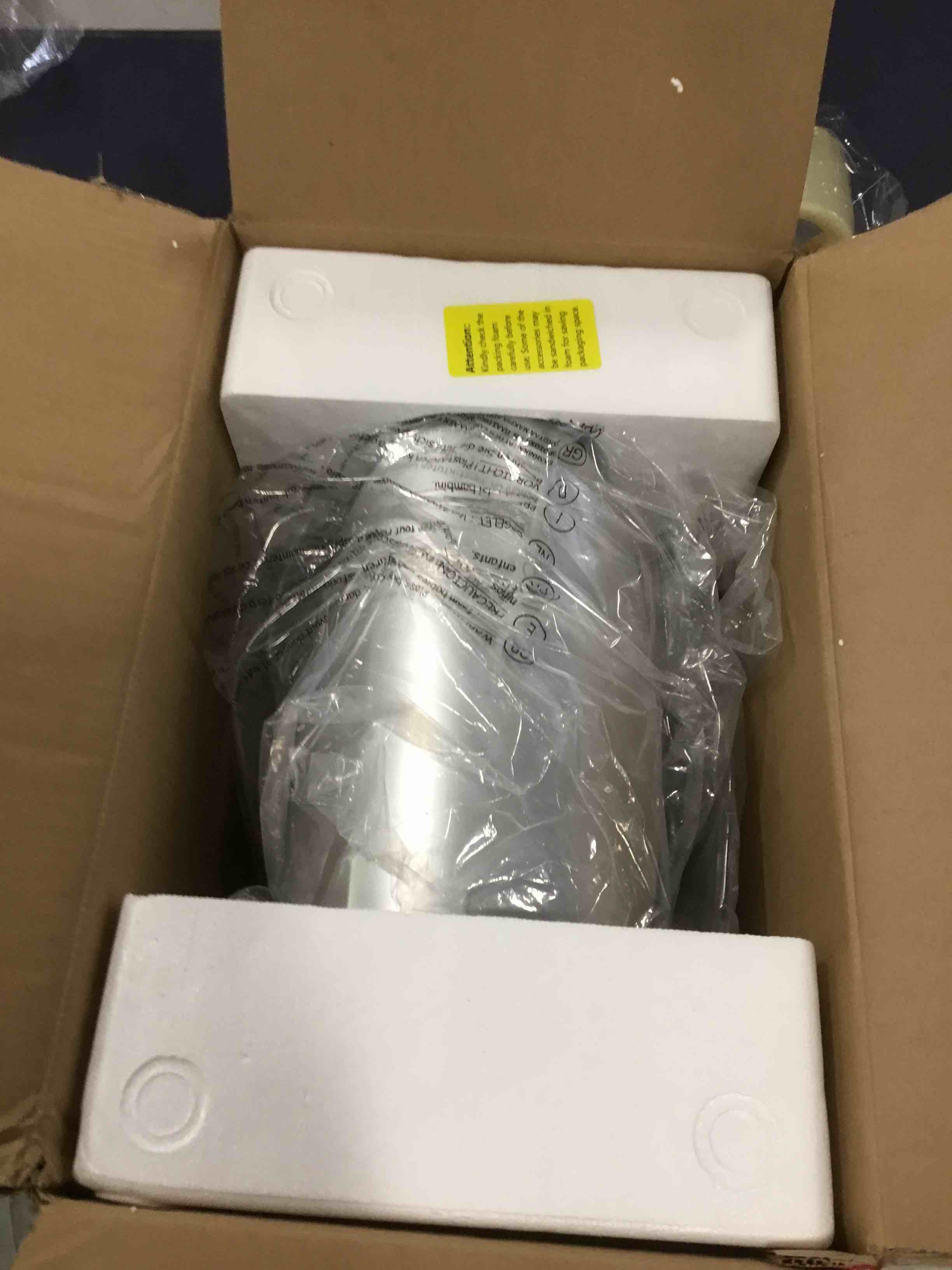 https://s3.amazonaws.com/lotting-images-prod/bidfta/TEA3682599_1745602312039.jpeg