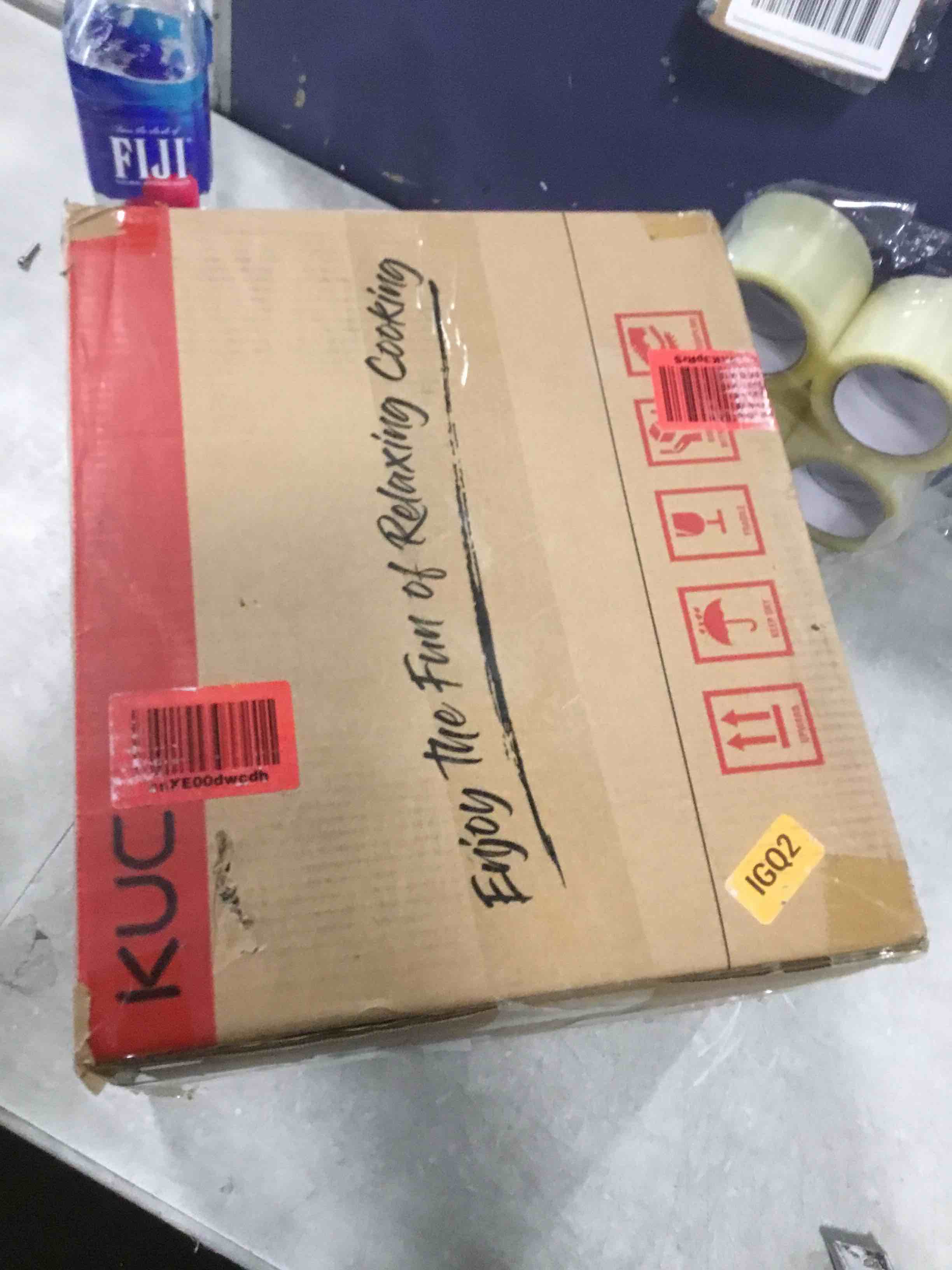 https://s3.amazonaws.com/lotting-images-prod/bidfta/TEA3682599_1745602324610.jpeg