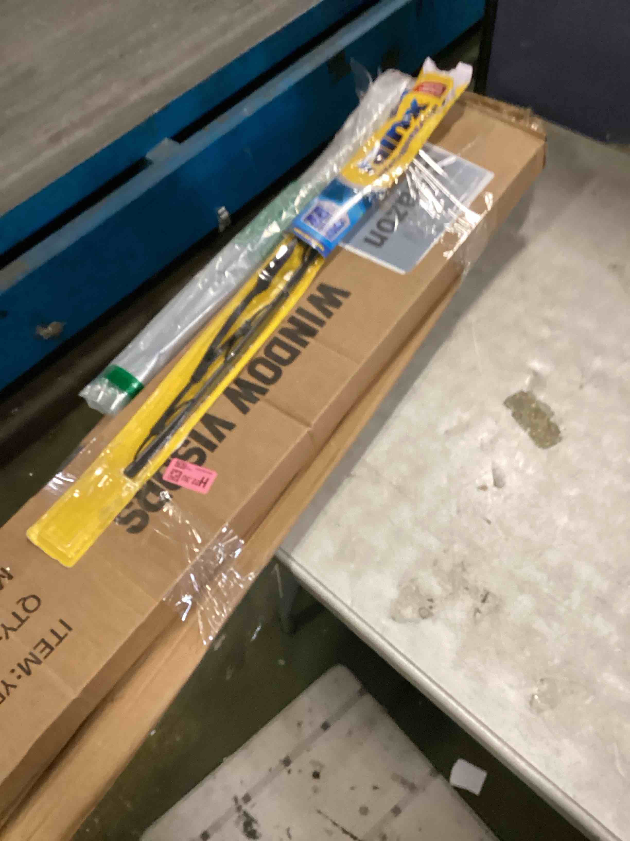 https://s3.amazonaws.com/lotting-images-prod/bidfta/TEA3682718_1747685890274.jpeg