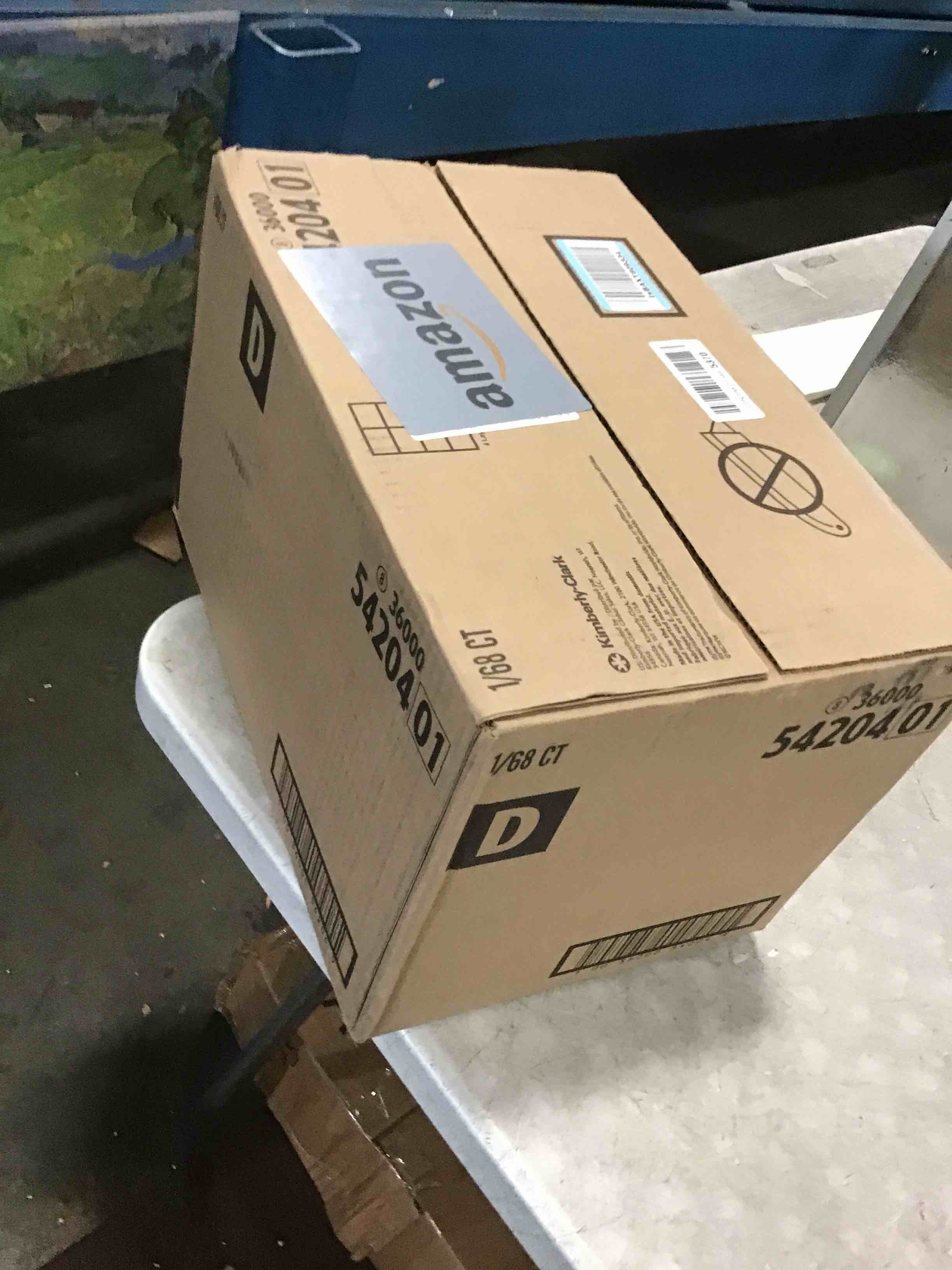 https://s3.amazonaws.com/lotting-images-prod/bidfta/TEA3683031_1746191824349.jpeg