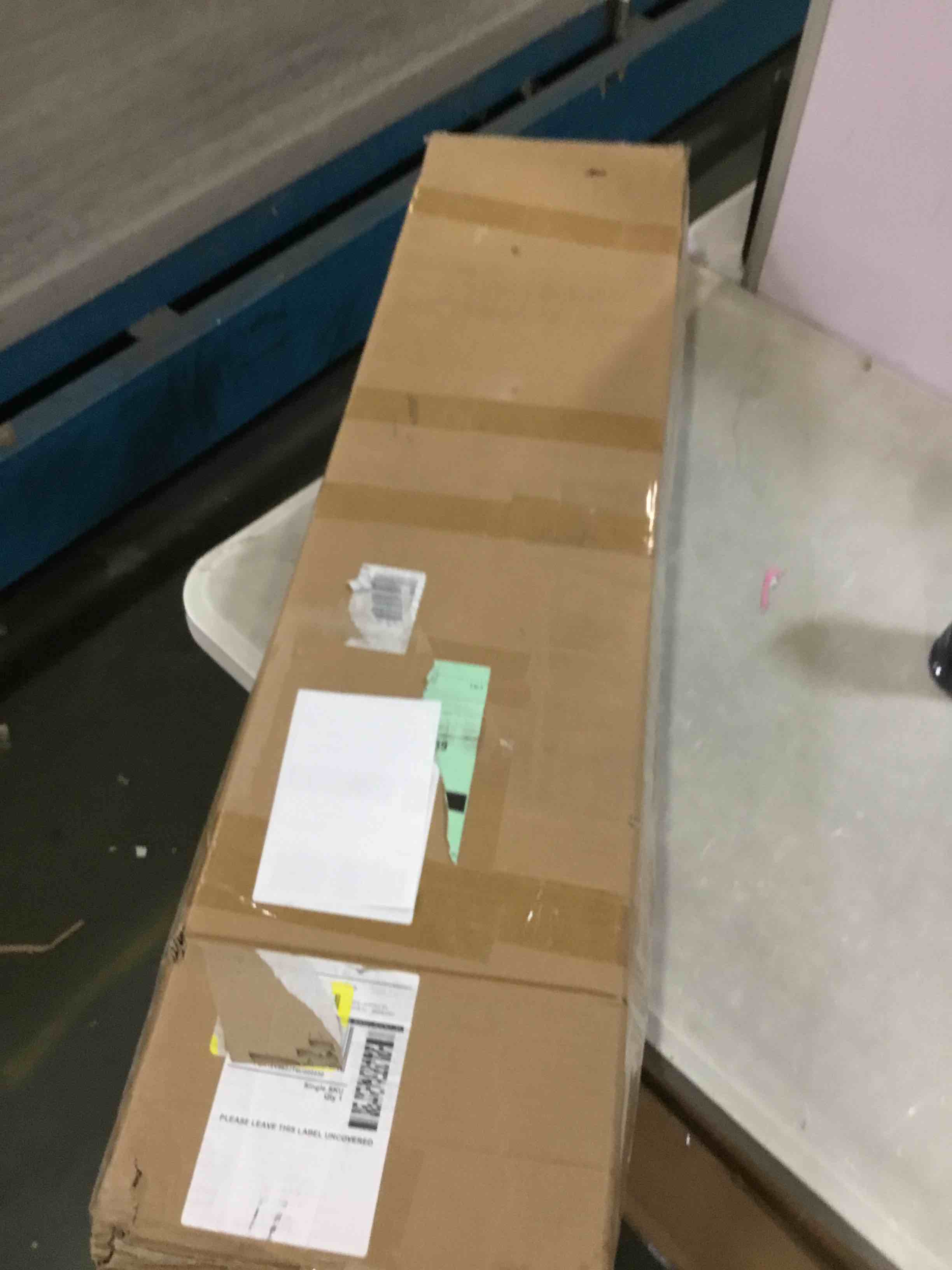 https://s3.amazonaws.com/lotting-images-prod/bidfta/TEA3683284_1746455229775.jpeg