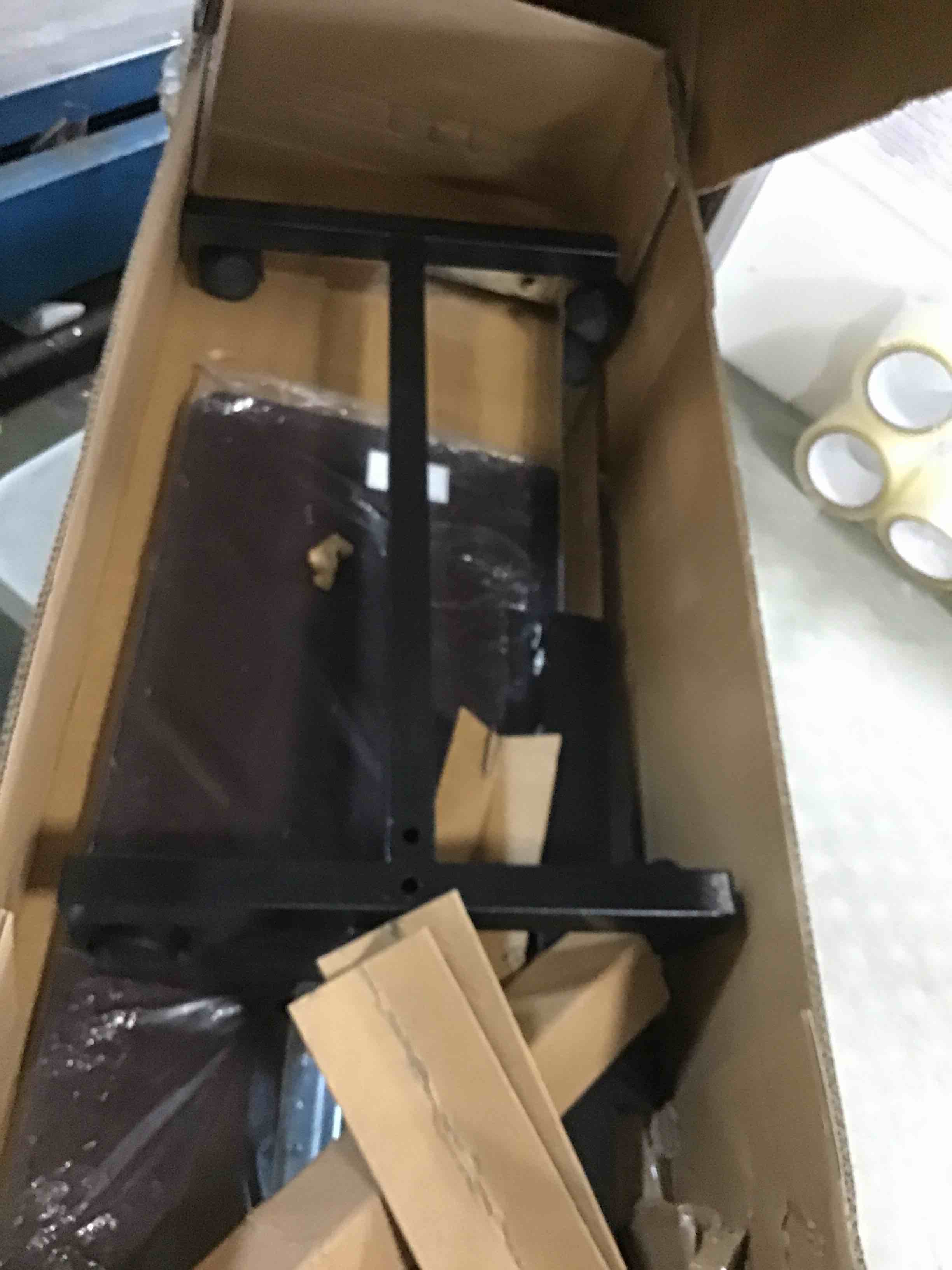 https://s3.amazonaws.com/lotting-images-prod/bidfta/TEA3683911_1747165115121.jpeg