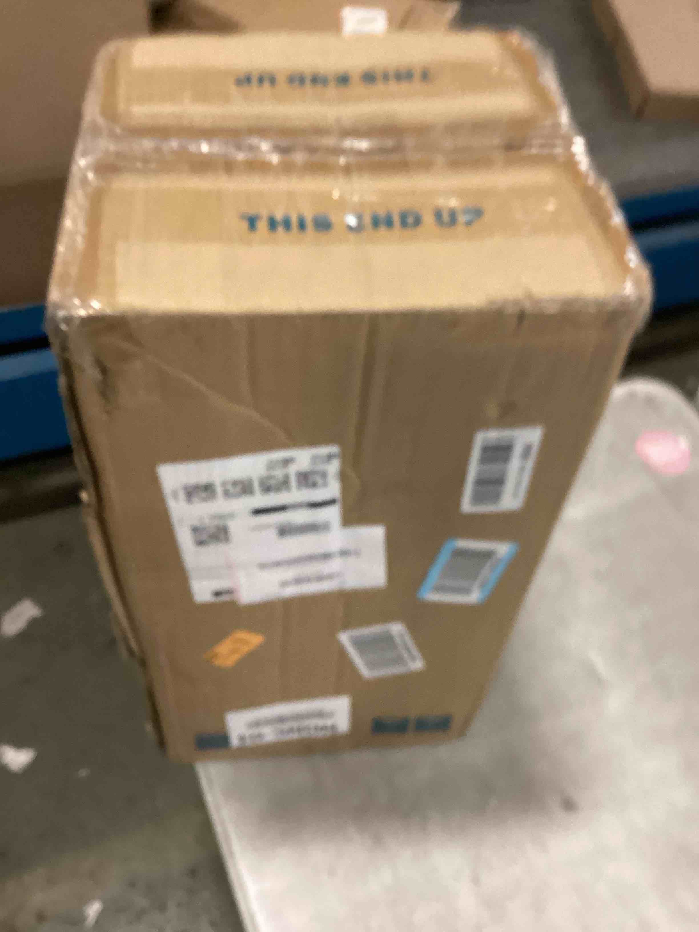 https://s3.amazonaws.com/lotting-images-prod/bidfta/TEA3684893_1747831109426.jpeg