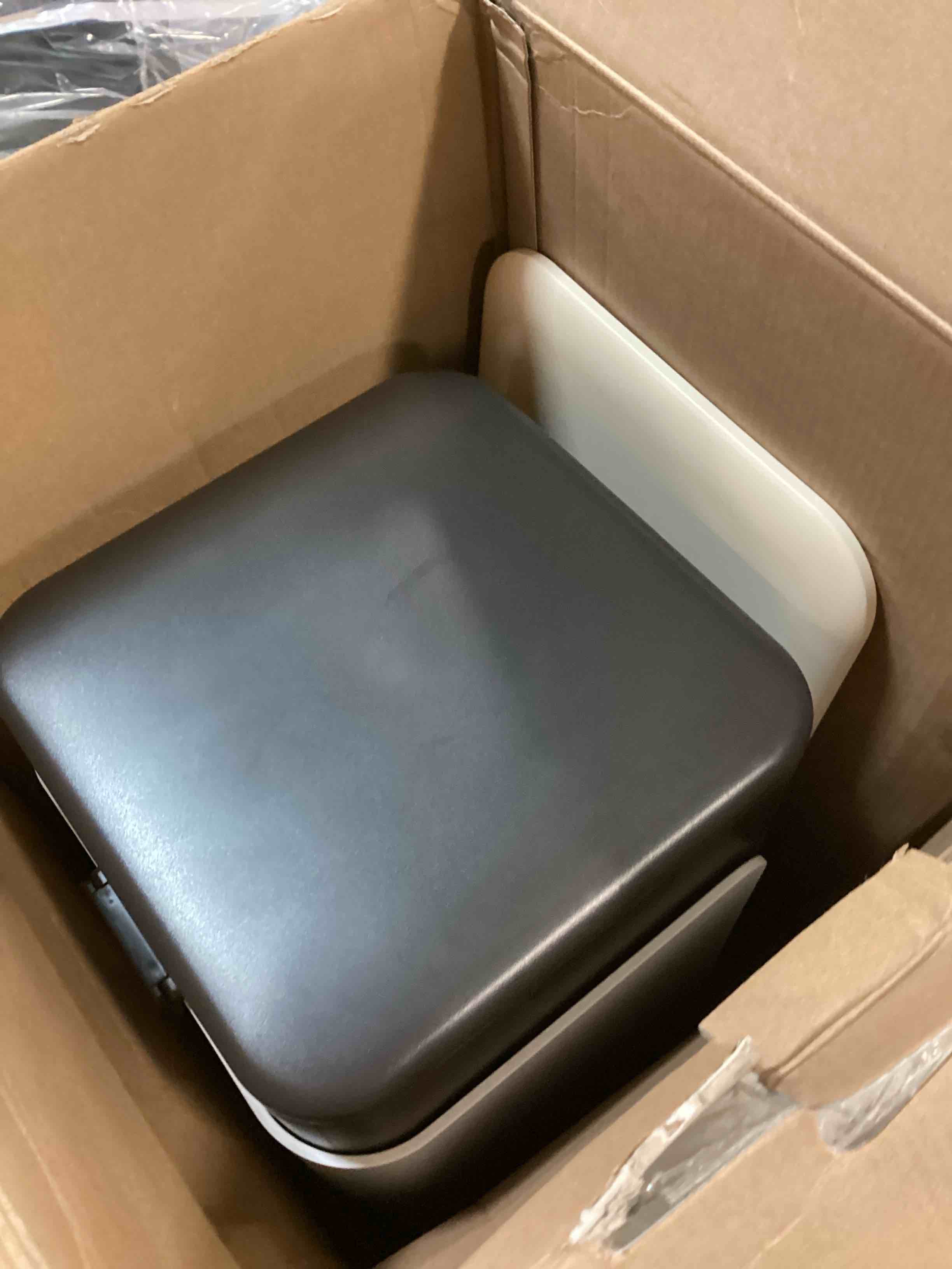 https://s3.amazonaws.com/lotting-images-prod/bidfta/TEA3685126_1746105105618.jpeg