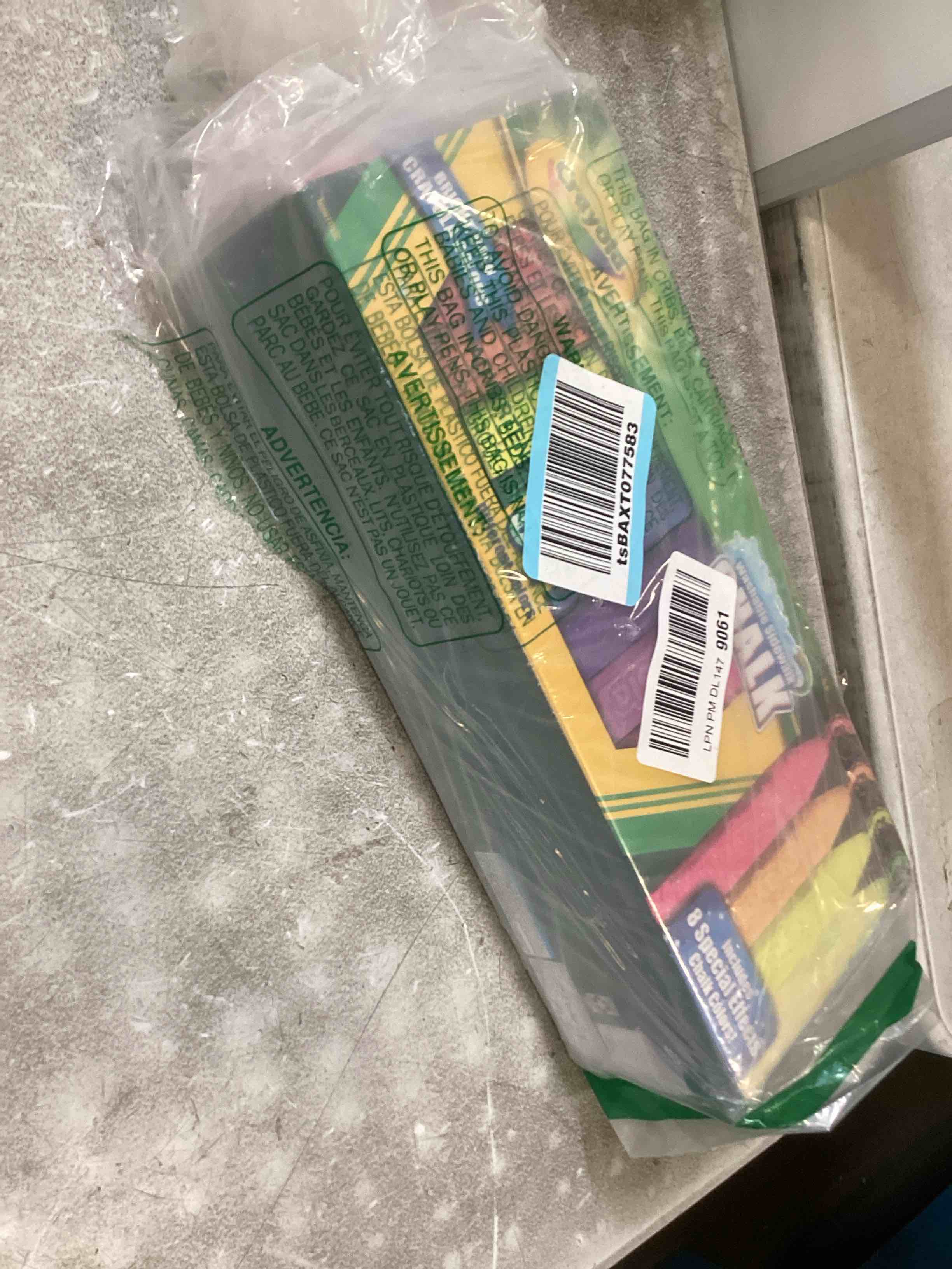 https://s3.amazonaws.com/lotting-images-prod/bidfta/TEA3685329_1745861146879.jpeg