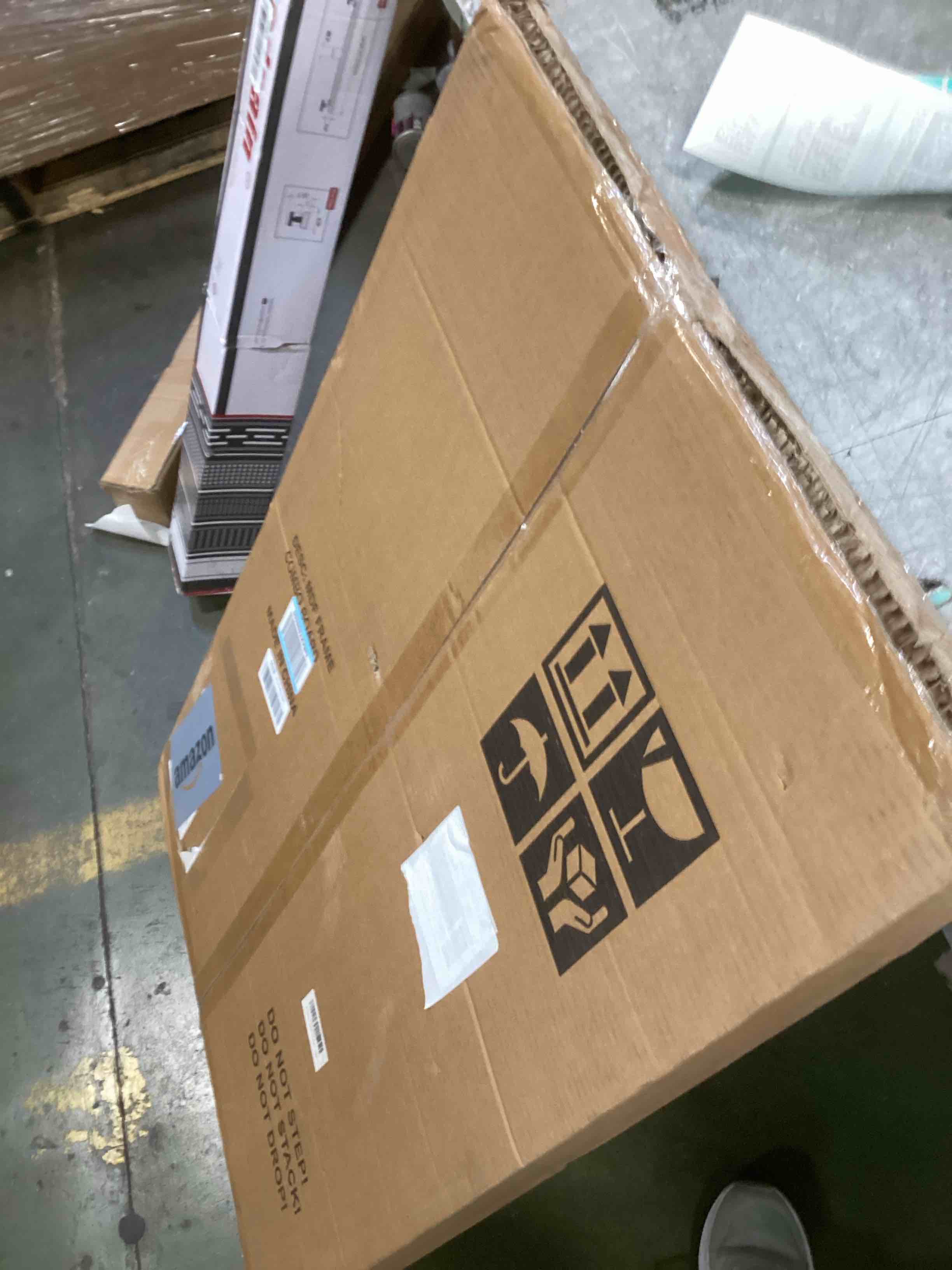 https://s3.amazonaws.com/lotting-images-prod/bidfta/TEA3685503_1745929806597.jpeg