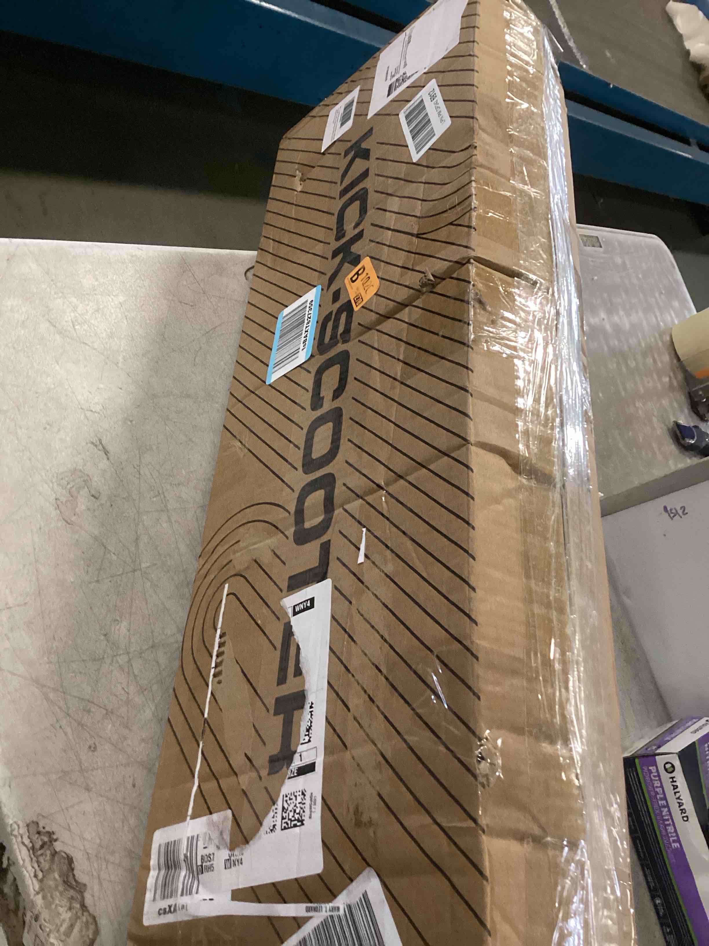 https://s3.amazonaws.com/lotting-images-prod/bidfta/TEA3686278_1746449053605.jpeg