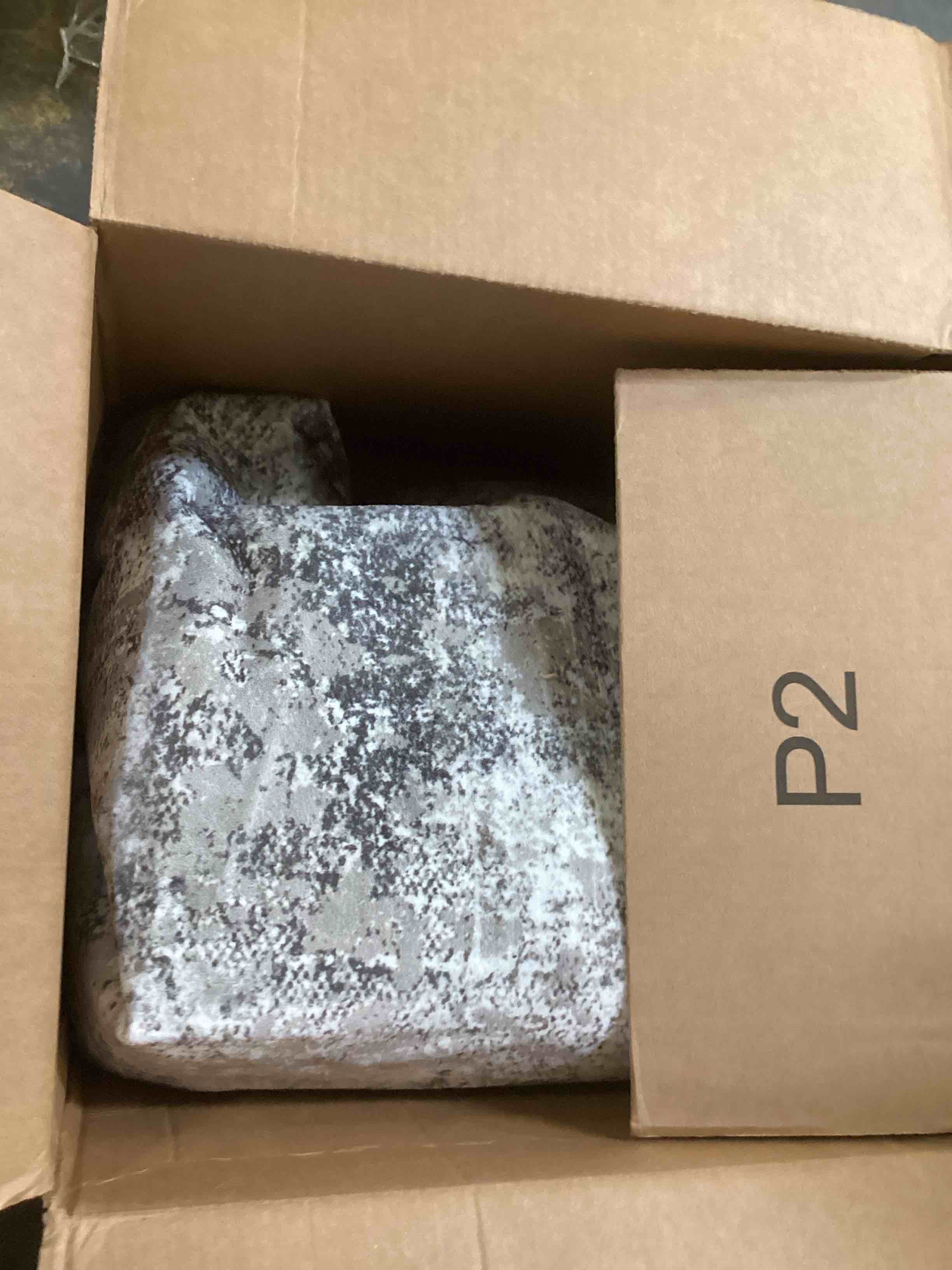 https://s3.amazonaws.com/lotting-images-prod/bidfta/TEA3686674_1746556820658.jpeg