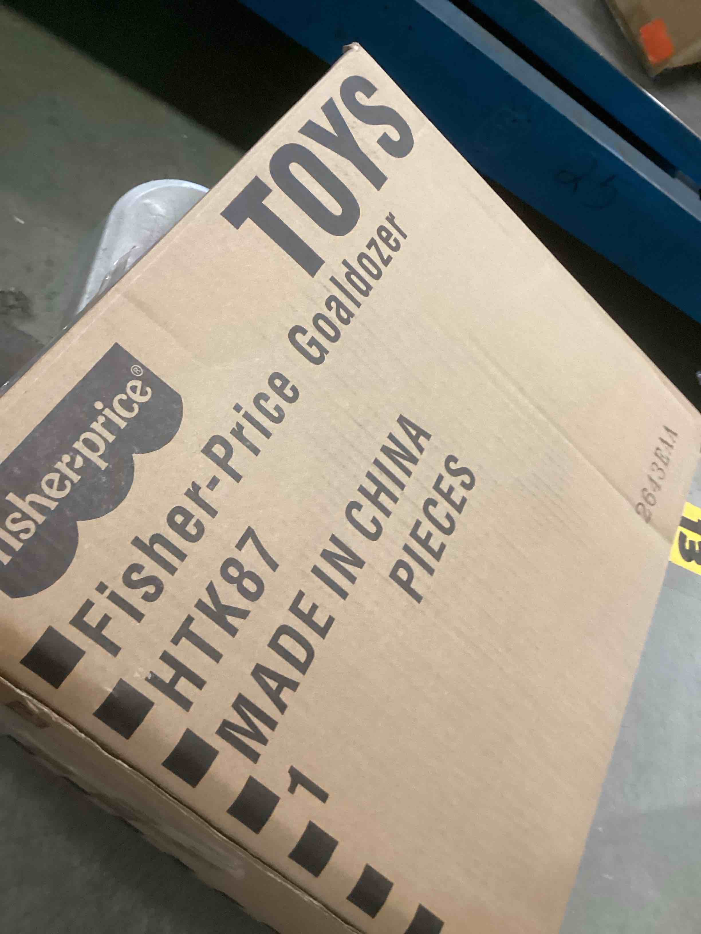 https://s3.amazonaws.com/lotting-images-prod/bidfta/TEA3686886_1746633802051.jpeg