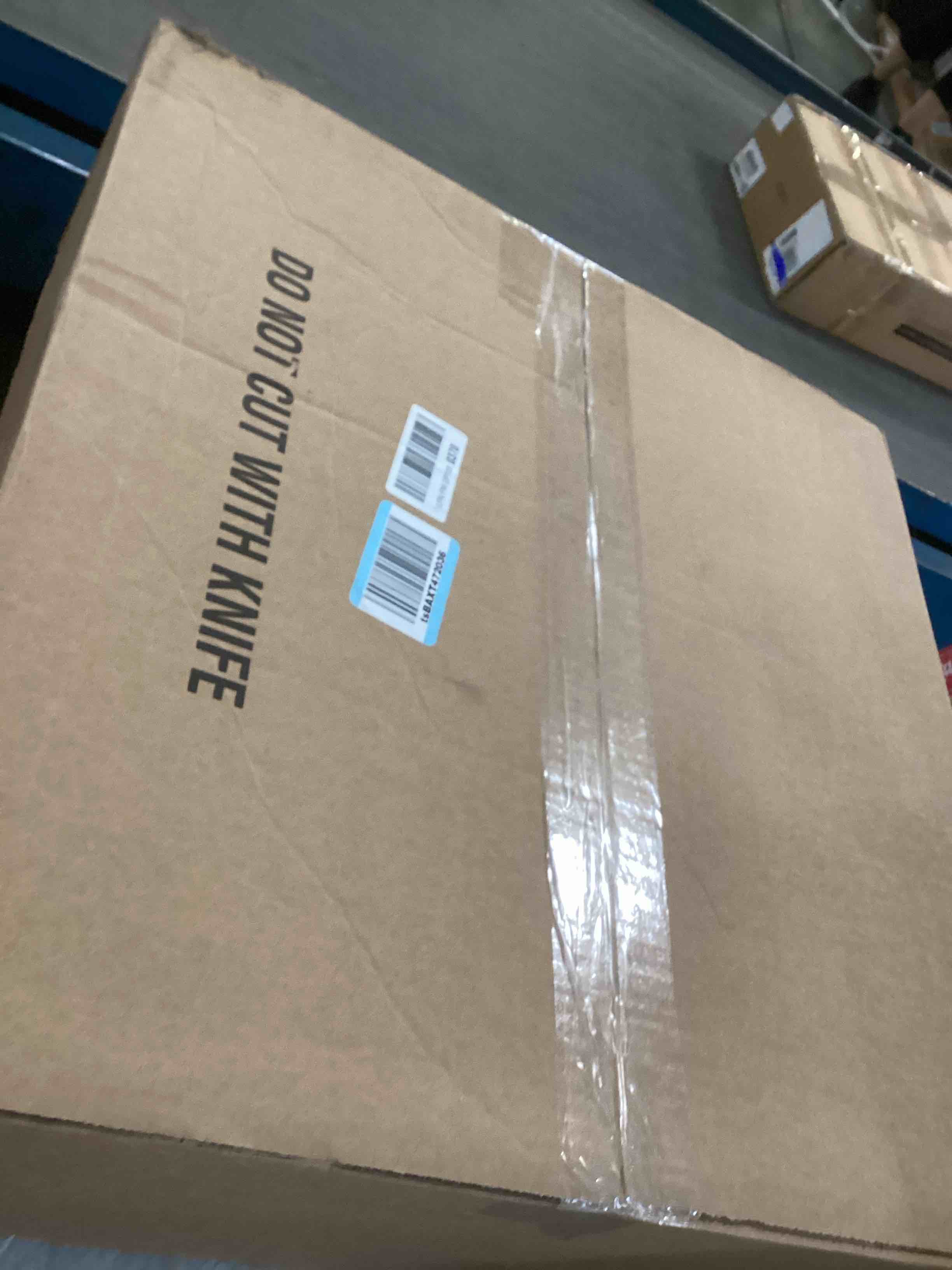 https://s3.amazonaws.com/lotting-images-prod/bidfta/TEA3687126_1746715583913.jpeg