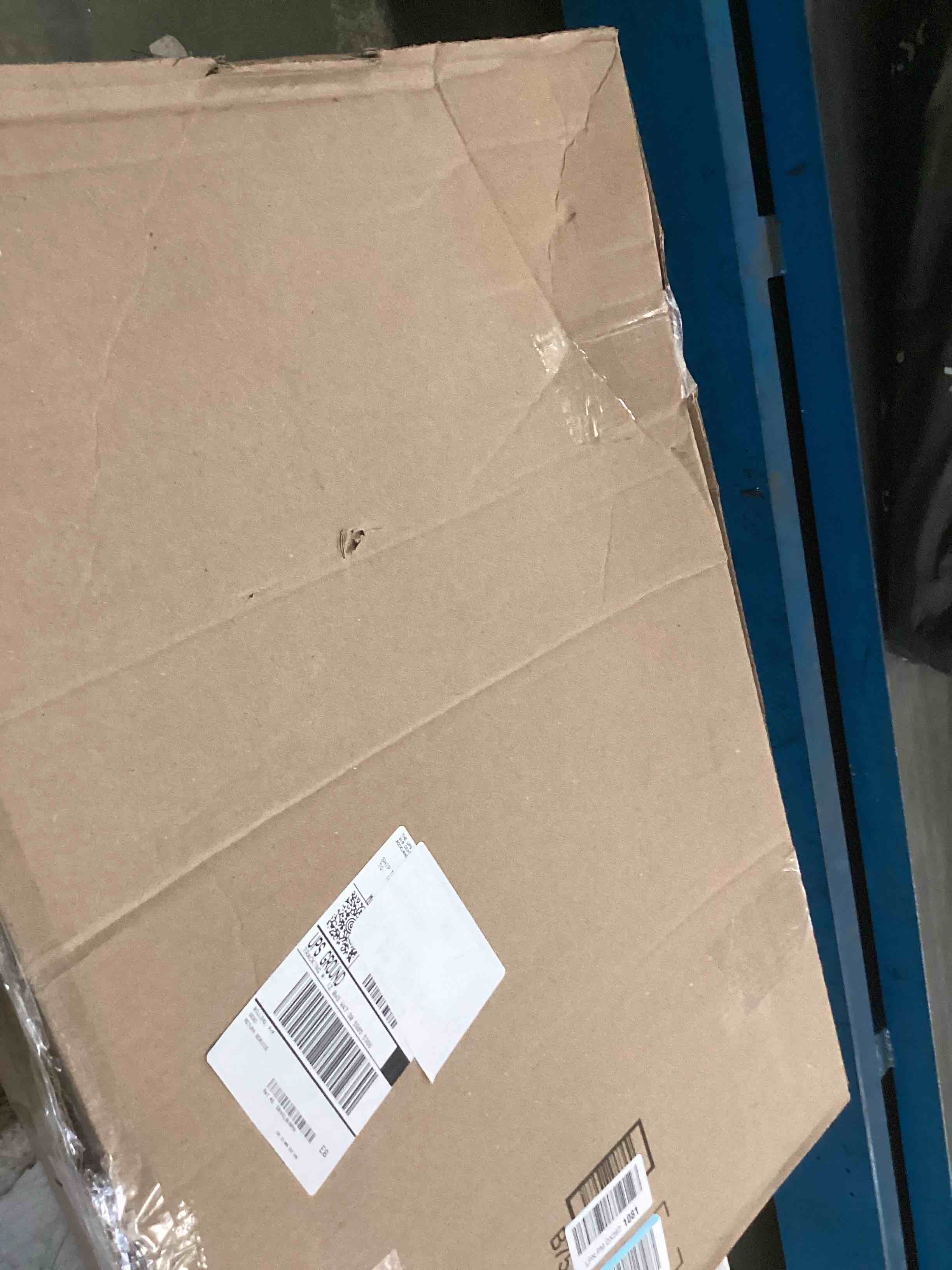 https://s3.amazonaws.com/lotting-images-prod/bidfta/TEA3687207_1746800757835.jpeg