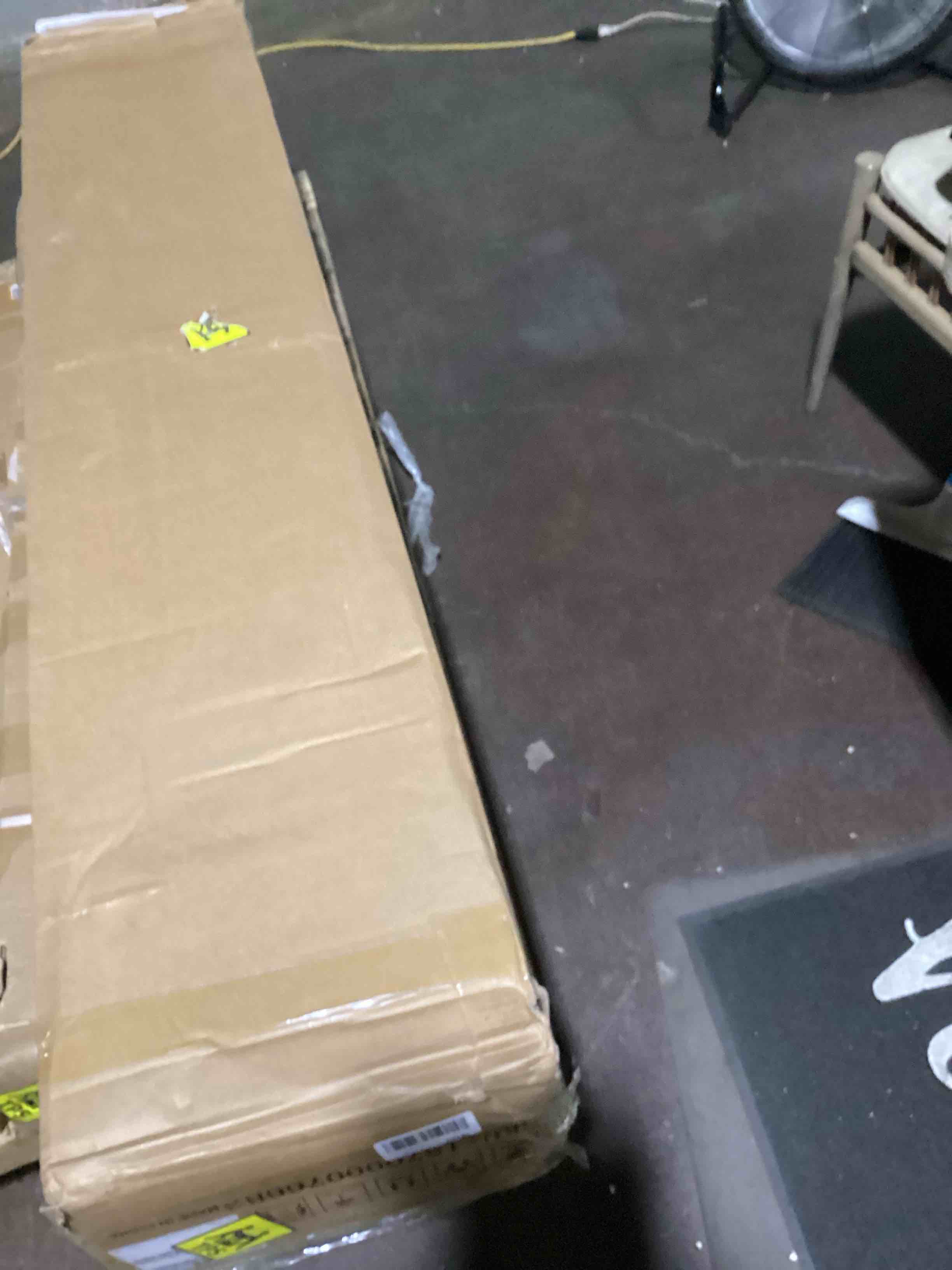 https://s3.amazonaws.com/lotting-images-prod/bidfta/TEA3692092_1756309468442.jpeg