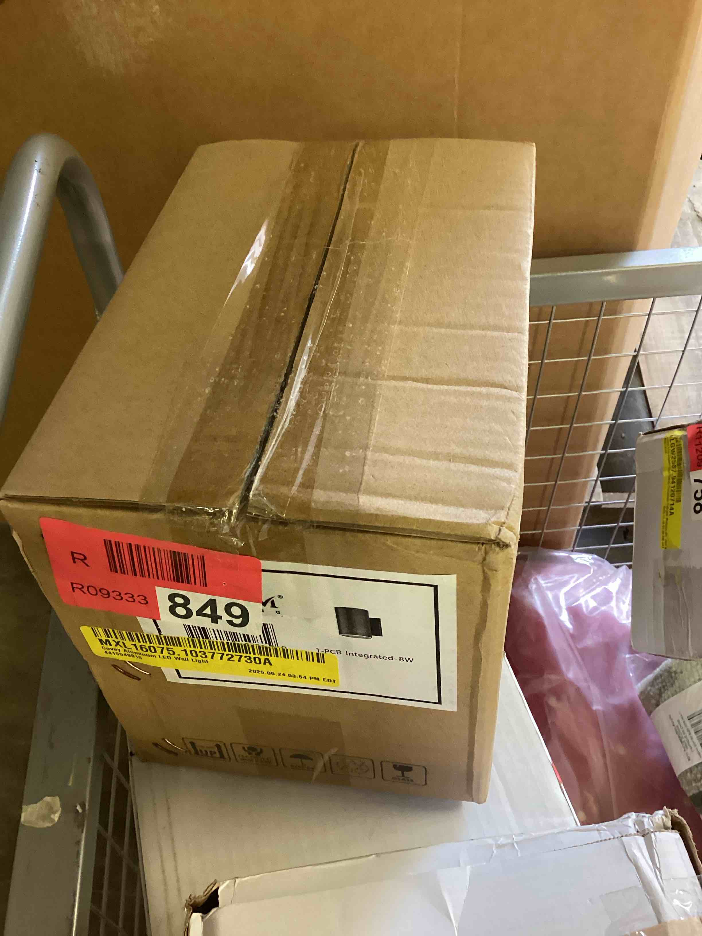 https://s3.amazonaws.com/lotting-images-prod/bidfta/TEA3748120_1777319918282.jpeg