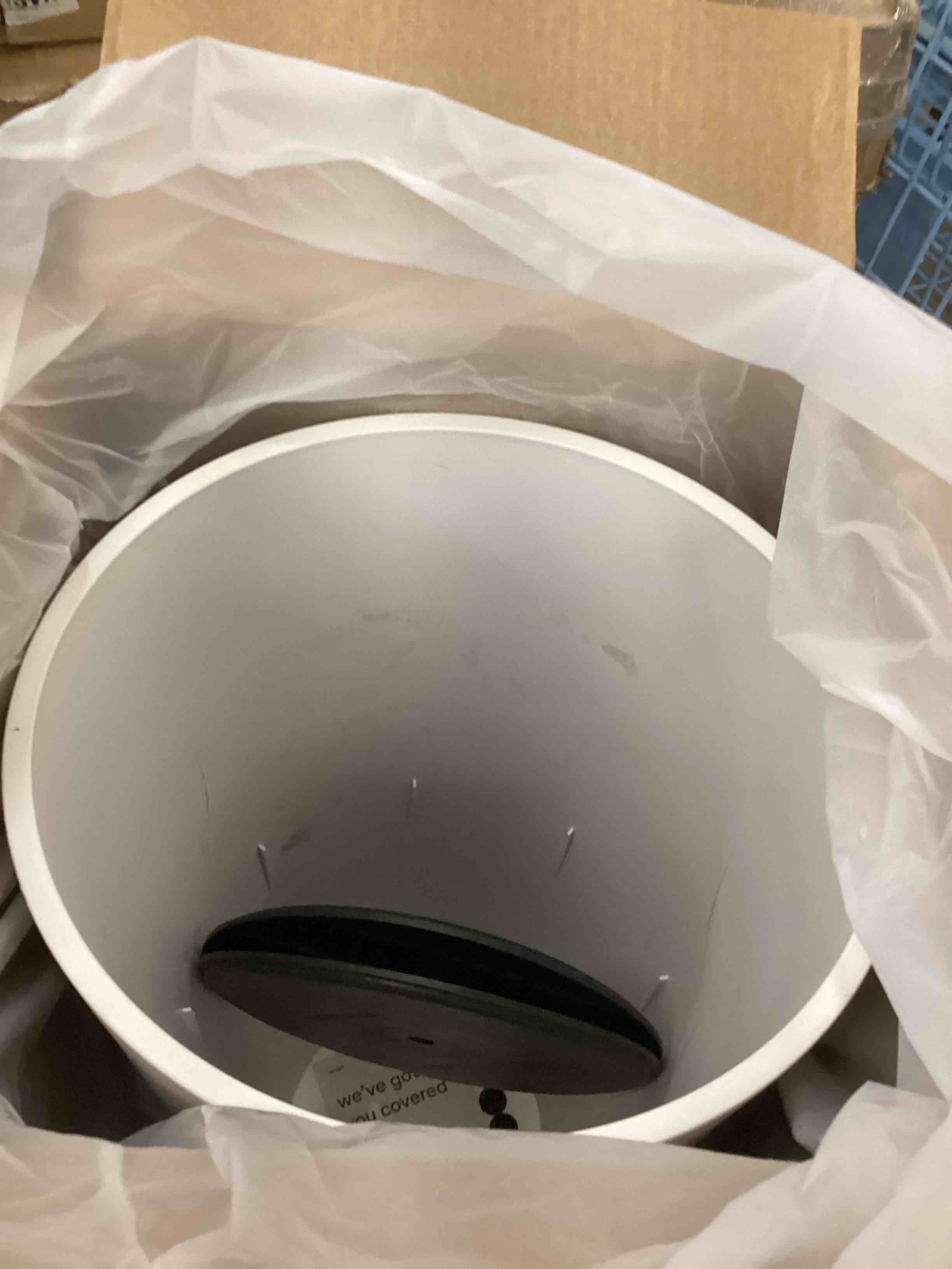 https://s3.amazonaws.com/lotting-images-prod/bidfta/TEA3748490_1777650589050.jpeg