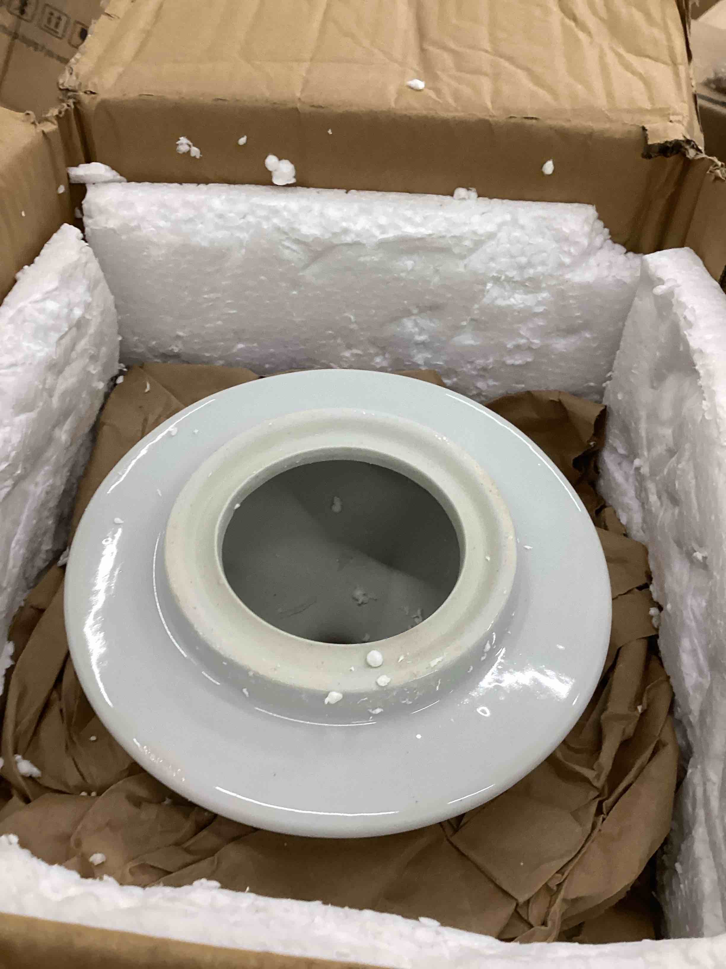 https://s3.amazonaws.com/lotting-images-prod/bidfta/TEA3748596_1777667911794.jpeg