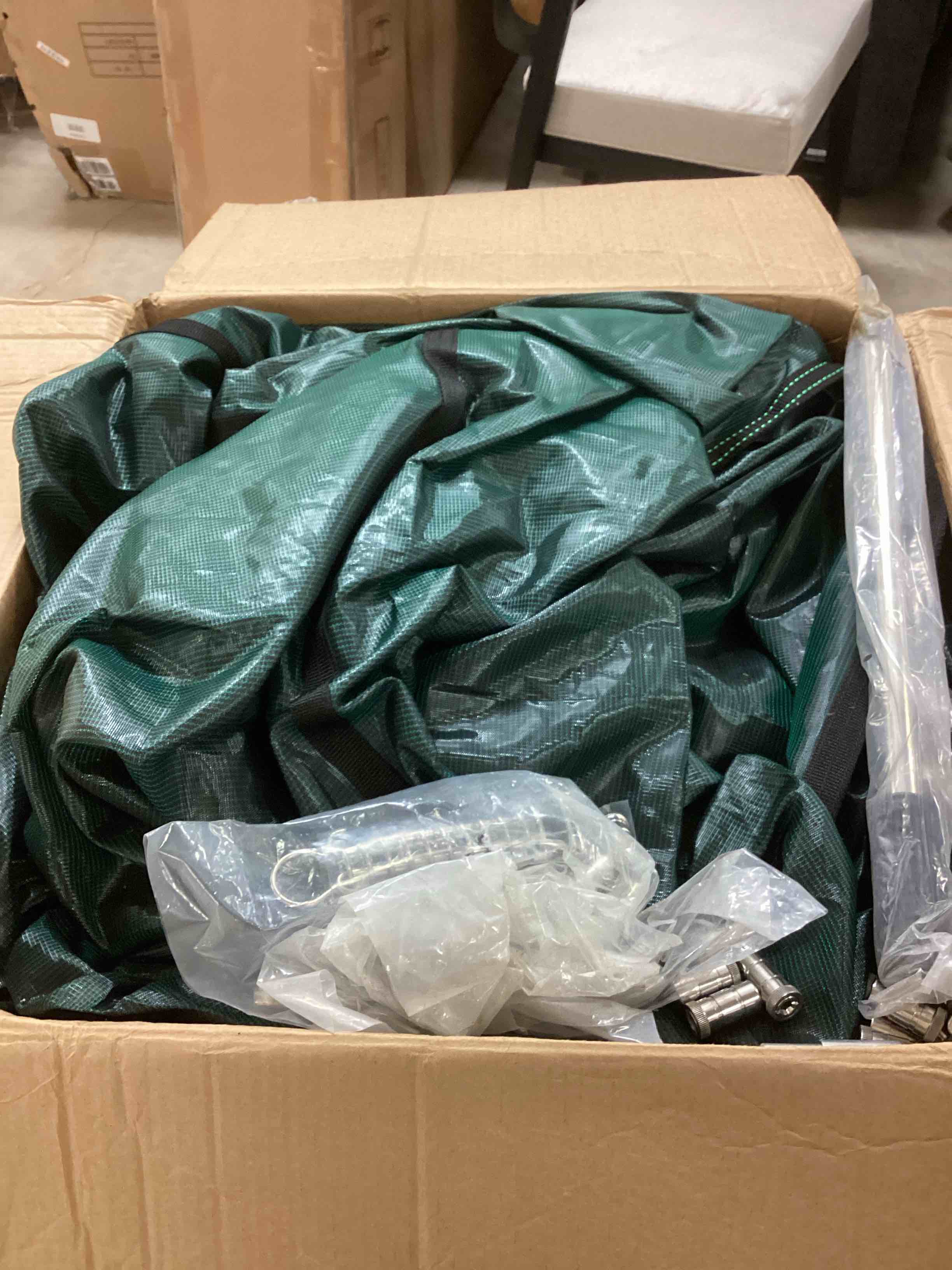 https://s3.amazonaws.com/lotting-images-prod/bidfta/TEA3749069_1778597624649.jpeg