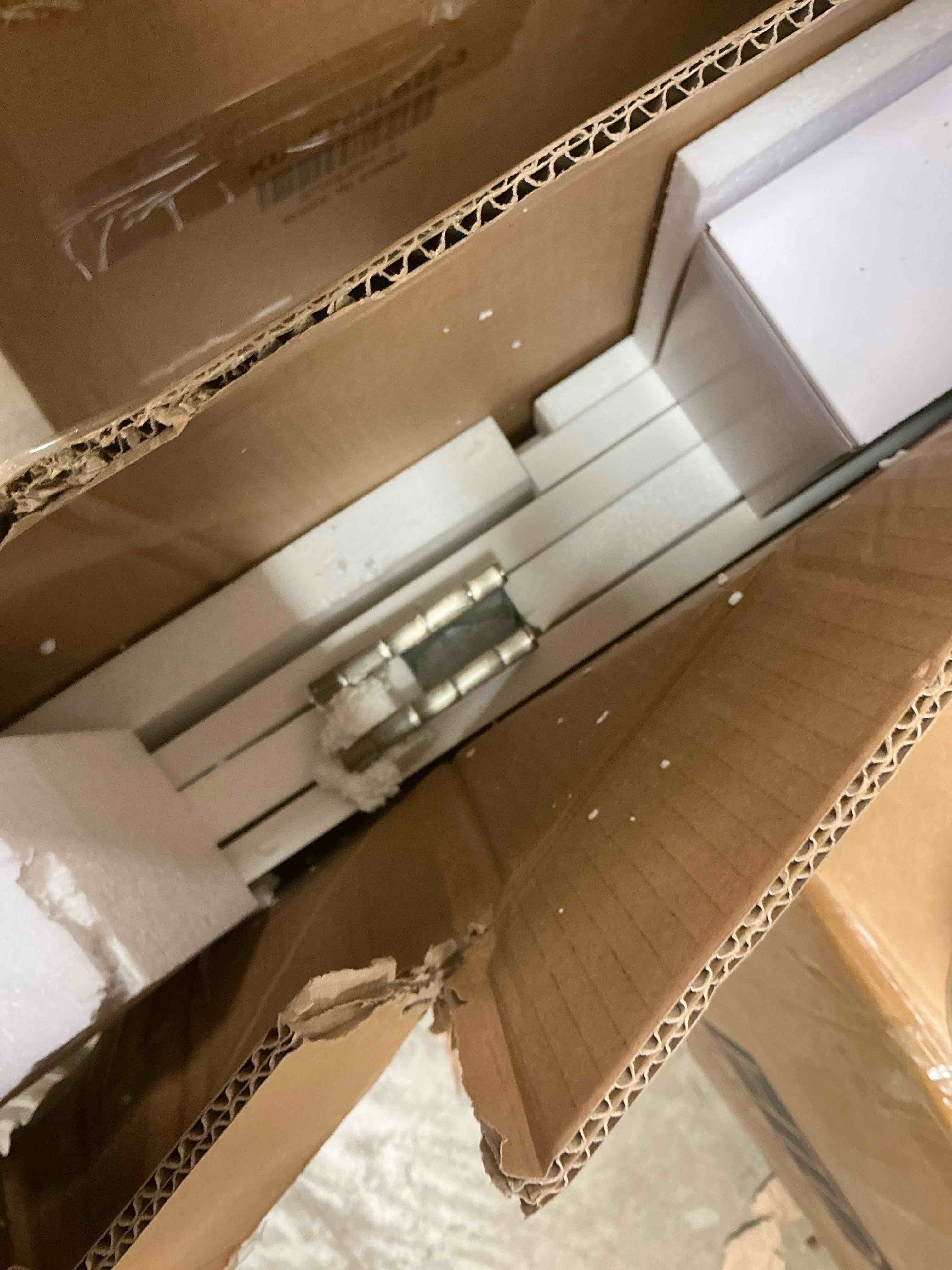 https://s3.amazonaws.com/lotting-images-prod/bidfta/TEA3749186_1778709144014.jpeg
