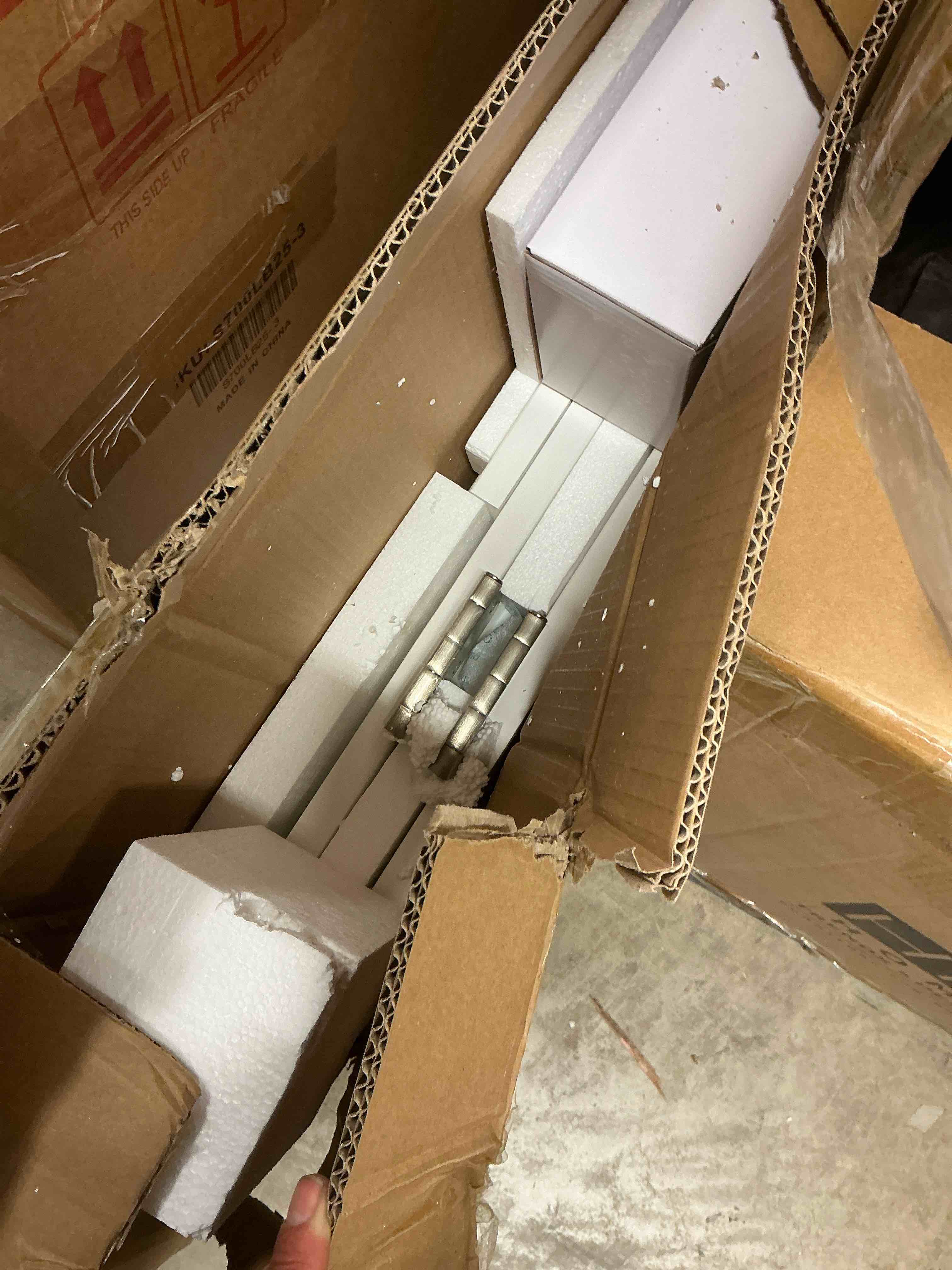 https://s3.amazonaws.com/lotting-images-prod/bidfta/TEA3749186_1778709148155.jpeg