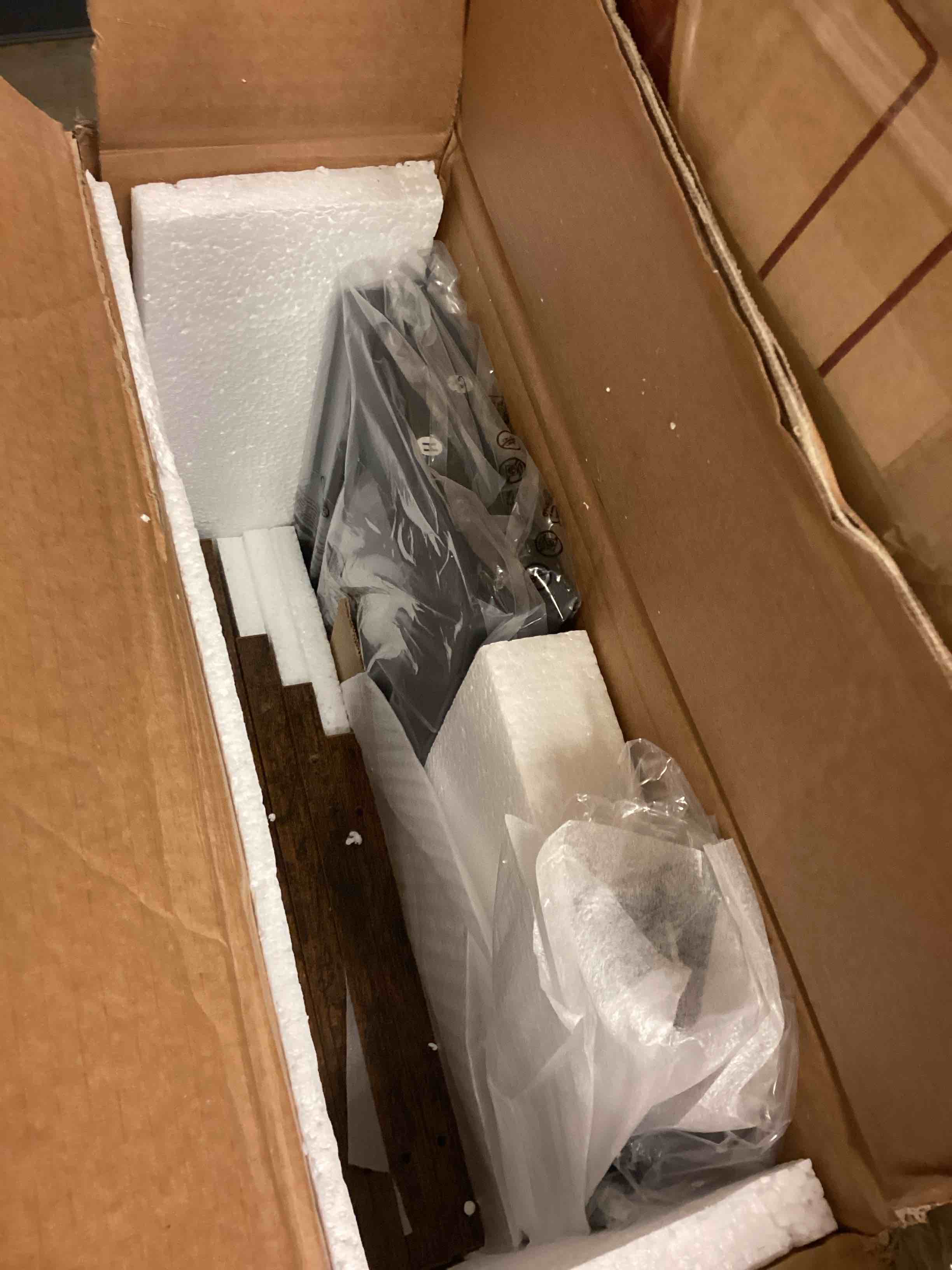 https://s3.amazonaws.com/lotting-images-prod/bidfta/TEA3749212_1778774221684.jpeg