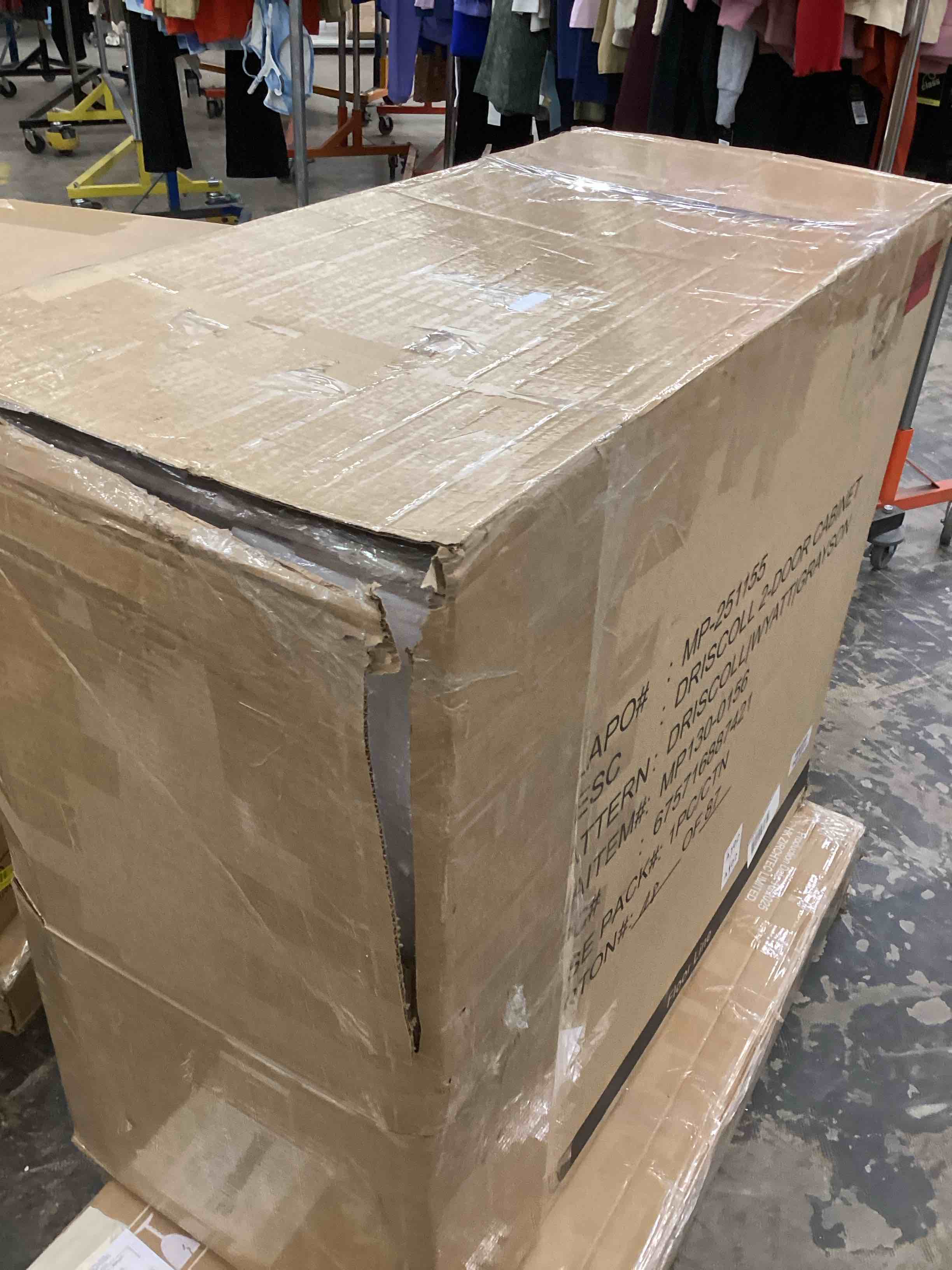 https://s3.amazonaws.com/lotting-images-prod/bidfta/TEA3749236_1778790115456.jpeg