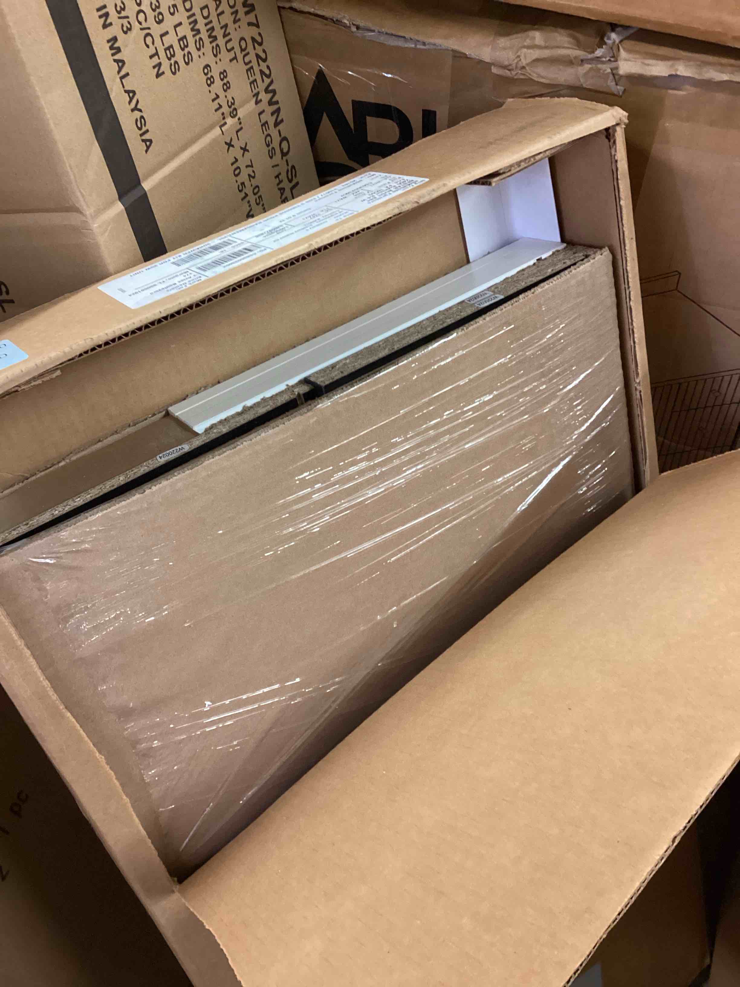 https://s3.amazonaws.com/lotting-images-prod/bidfta/TEA3749252_1778772513920.jpeg