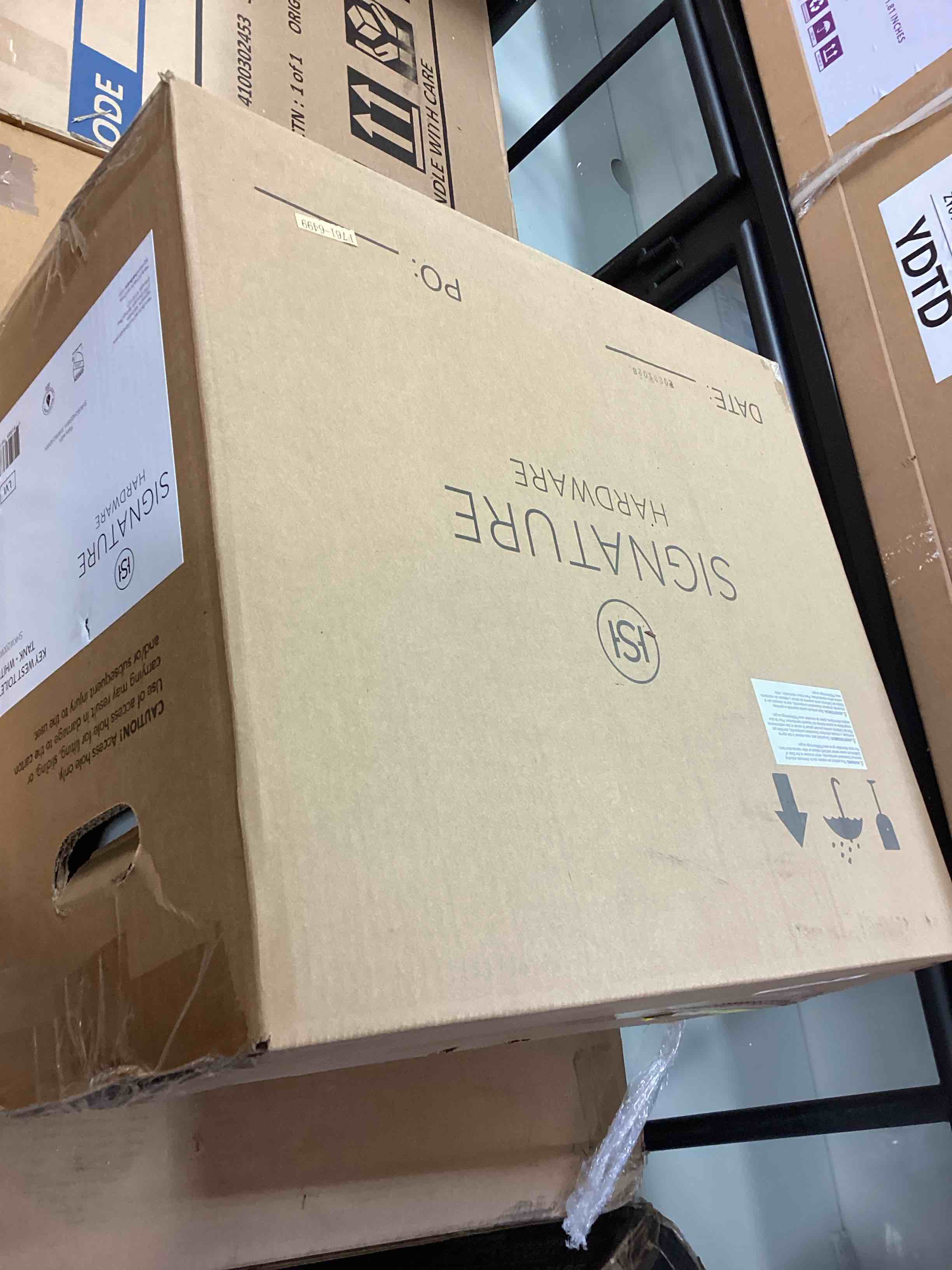 https://s3.amazonaws.com/lotting-images-prod/bidfta/TEA3749255_1778772811012.jpeg